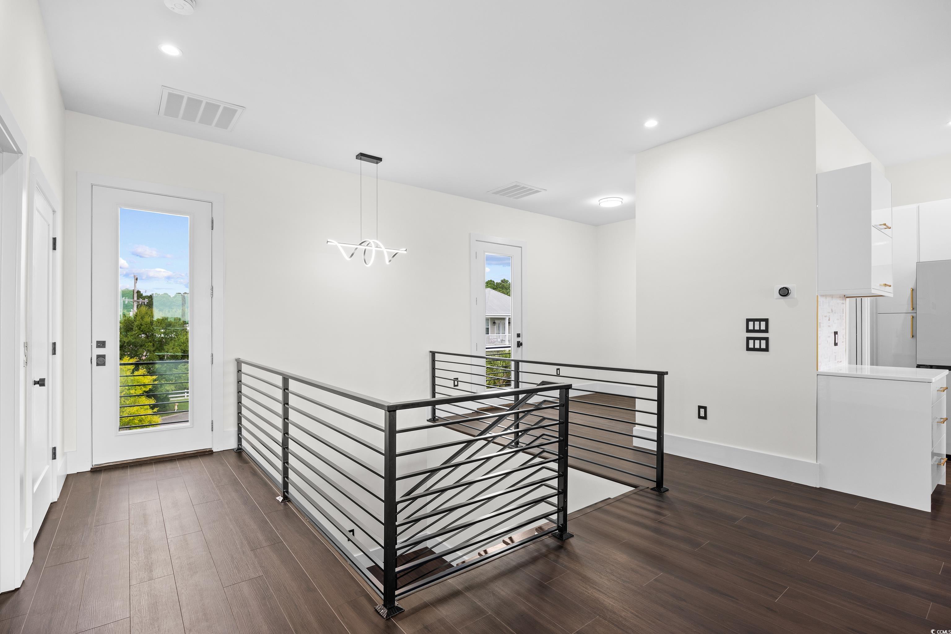 42 Enclave Pl.