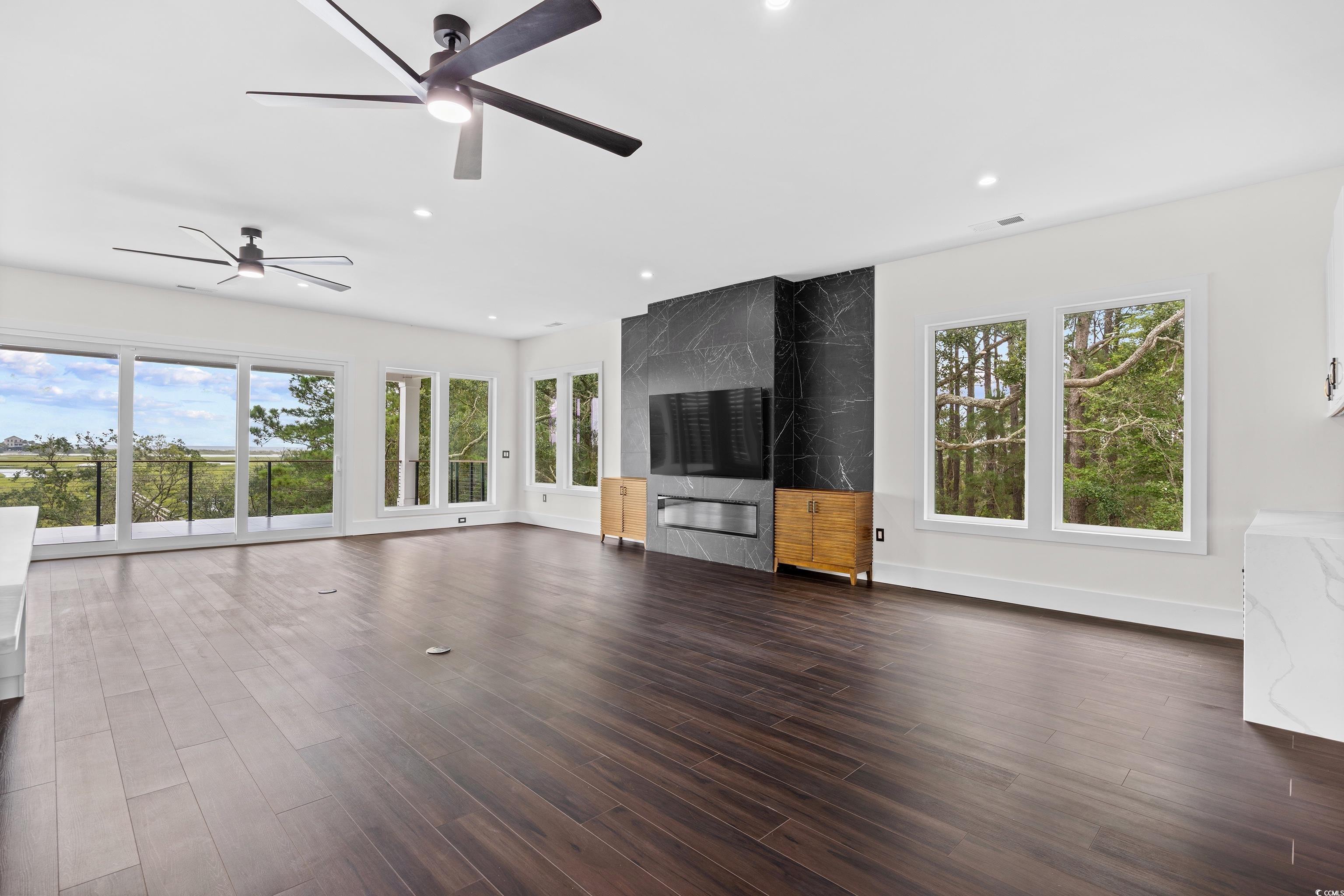 42 Enclave Pl.