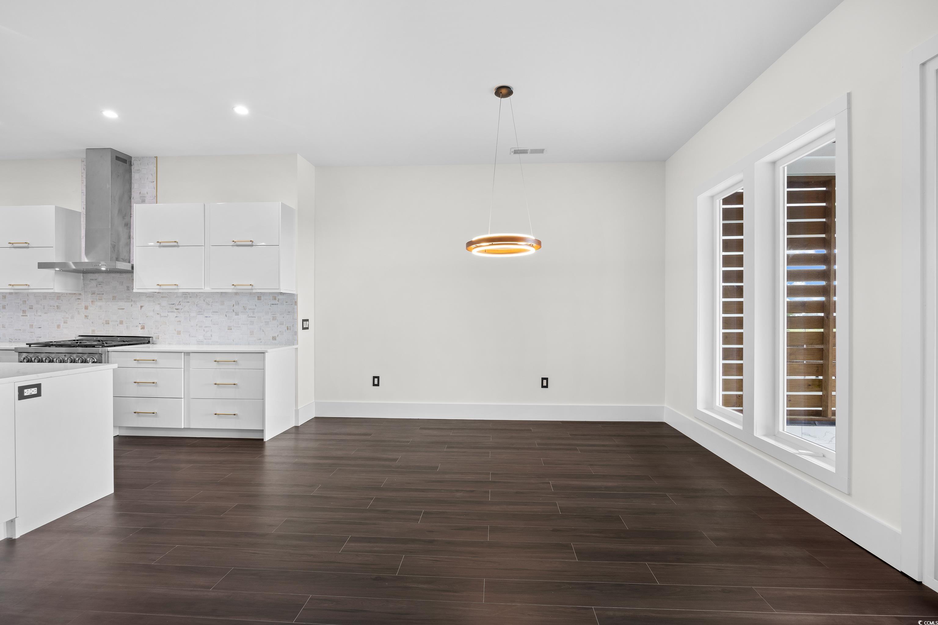 42 Enclave Pl.