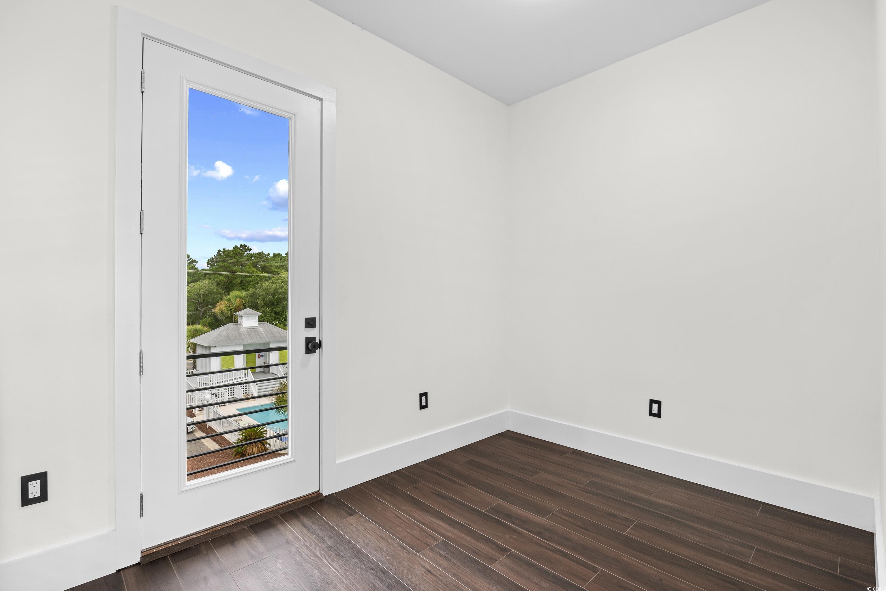 42 Enclave Pl.
