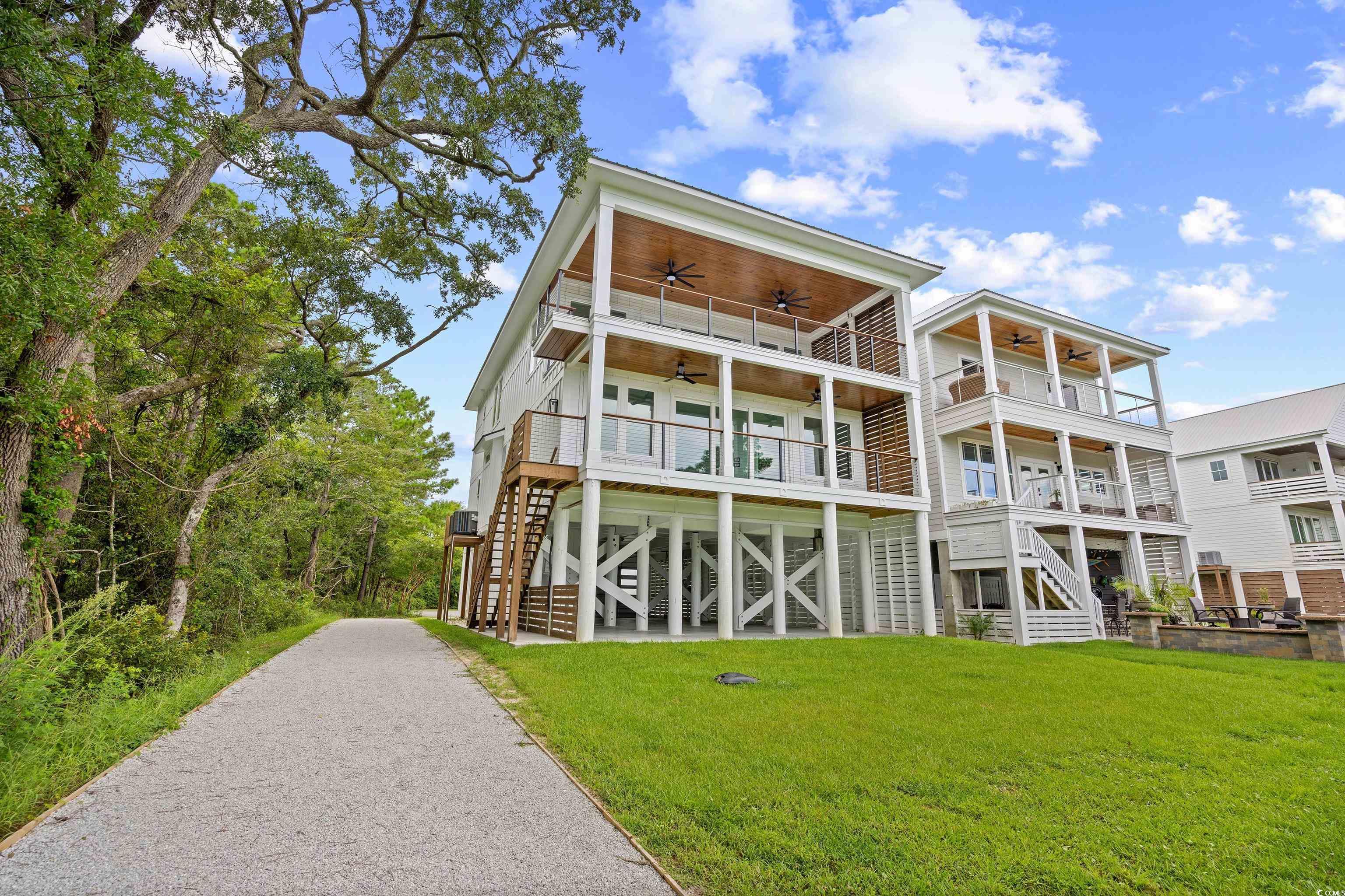 42 Enclave Pl.