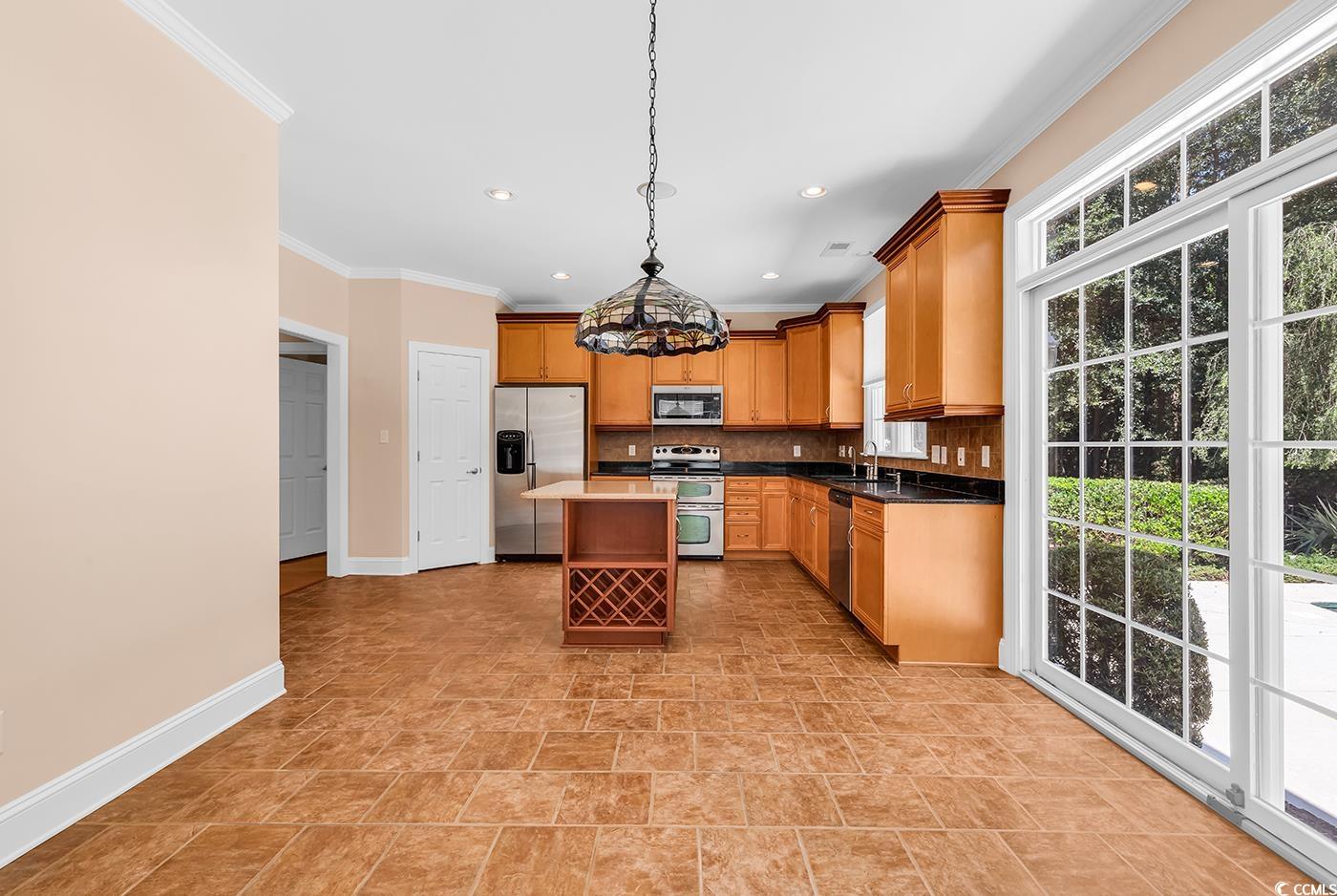 94 Hunter Oak Ct.