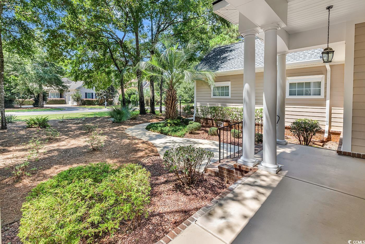 94 Hunter Oak Ct.