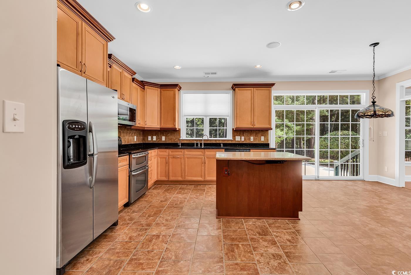 94 Hunter Oak Ct.