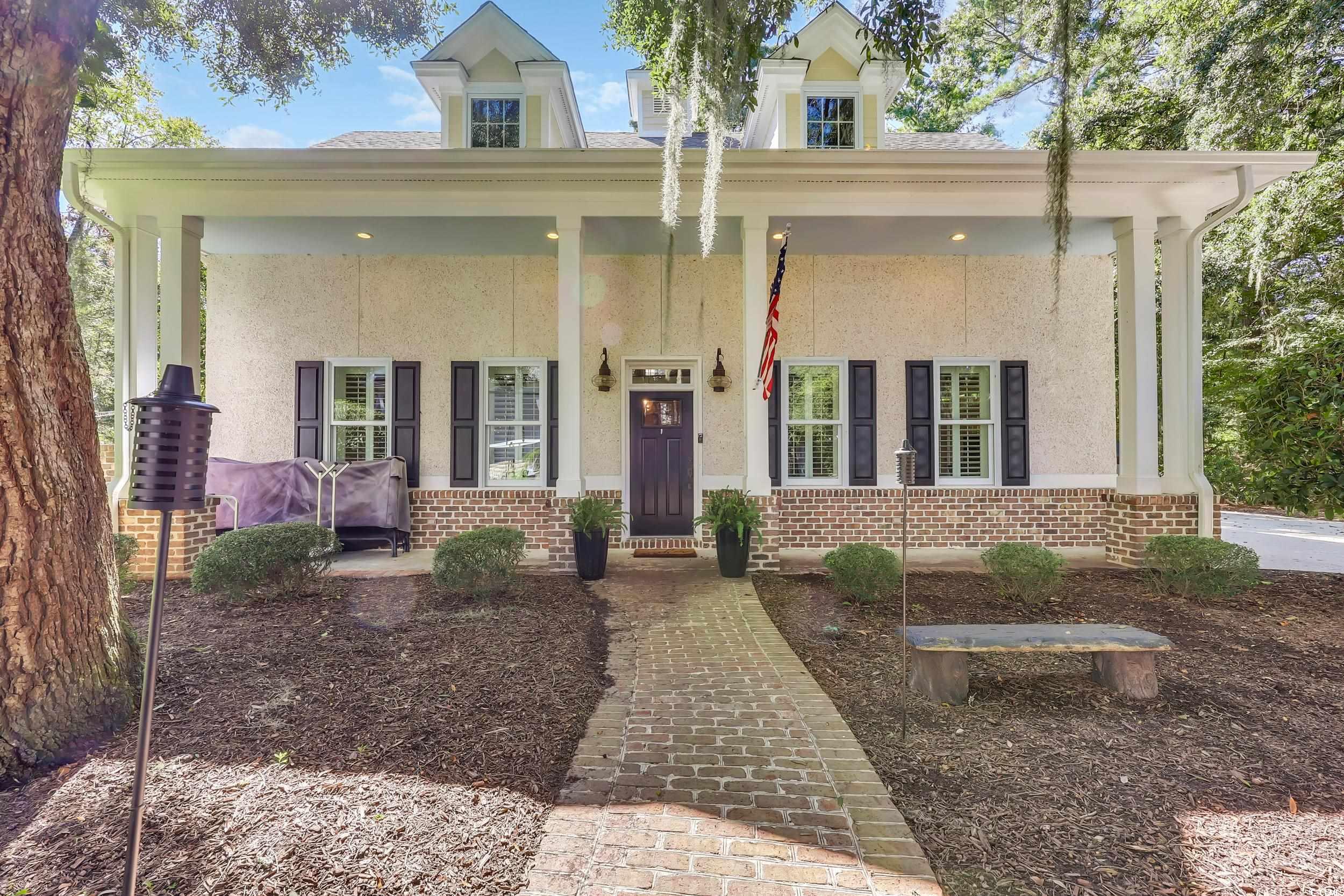 118 Old Carriage Loop