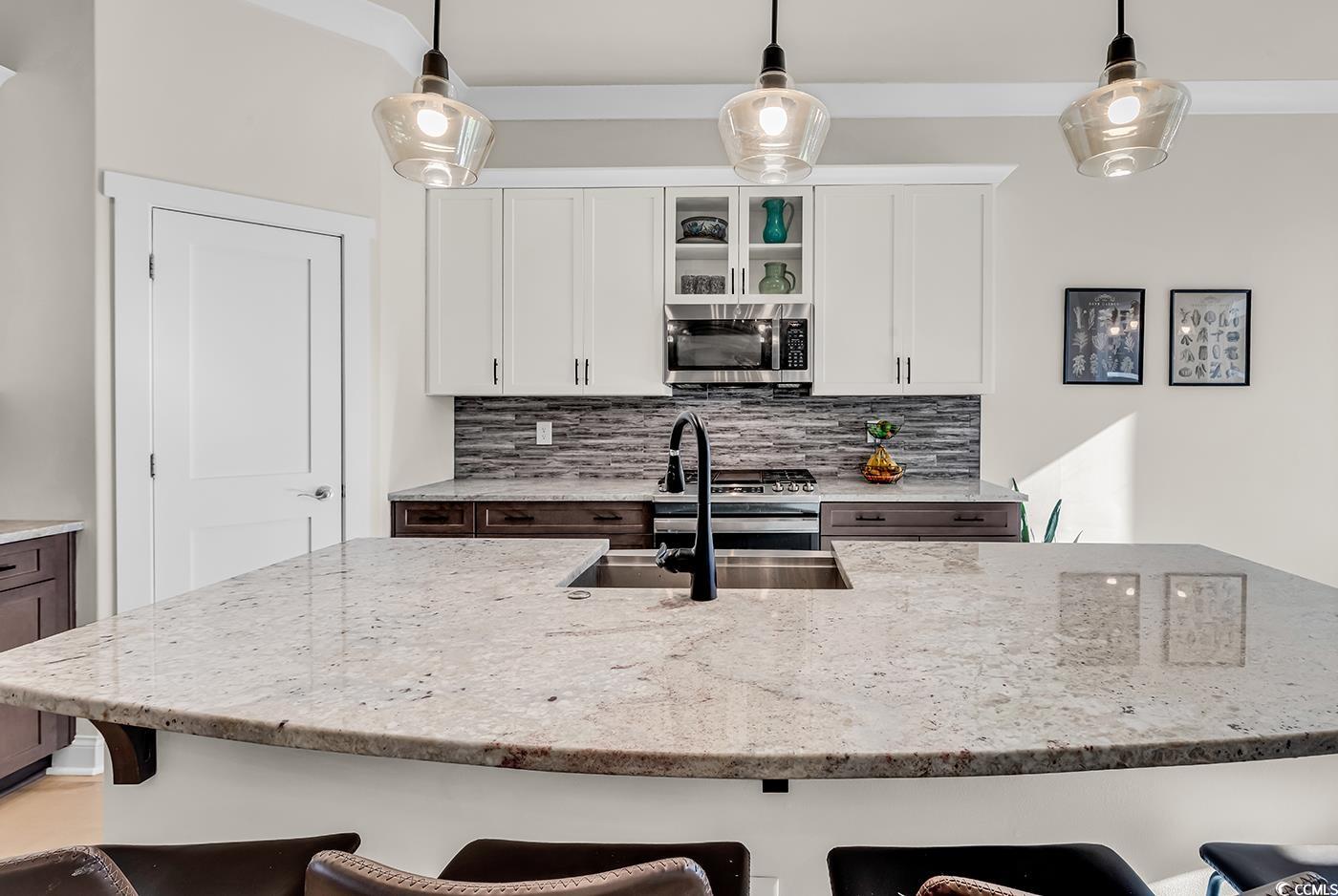 1195 Beaumont Dr.