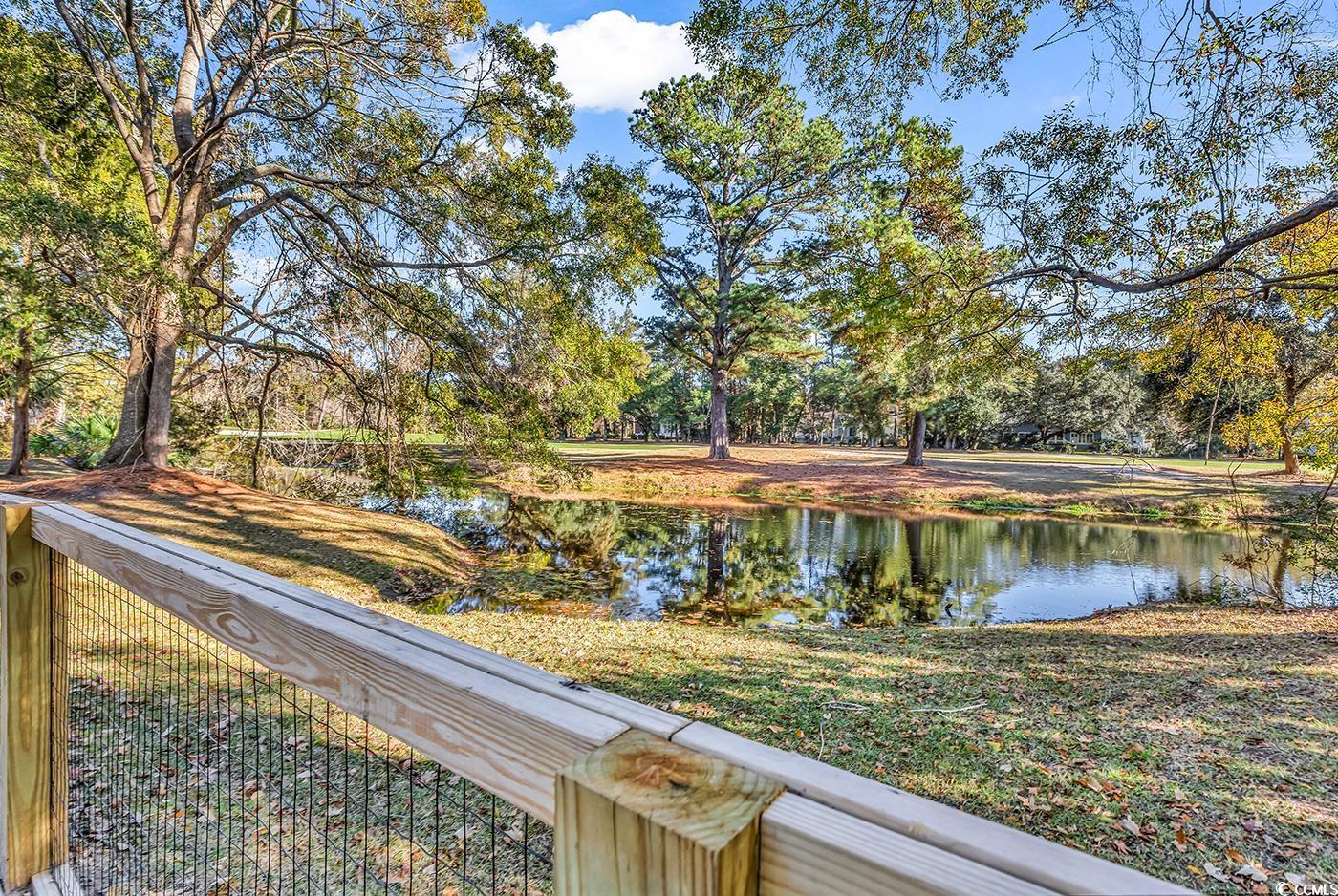 1521 Hawthorn Dr.