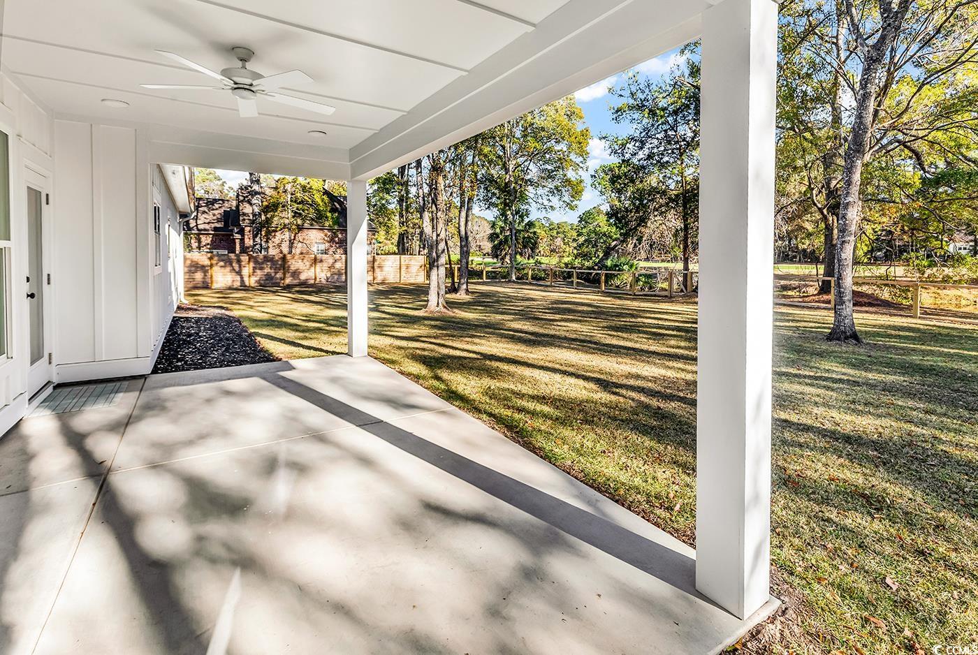 1521 Hawthorn Dr.