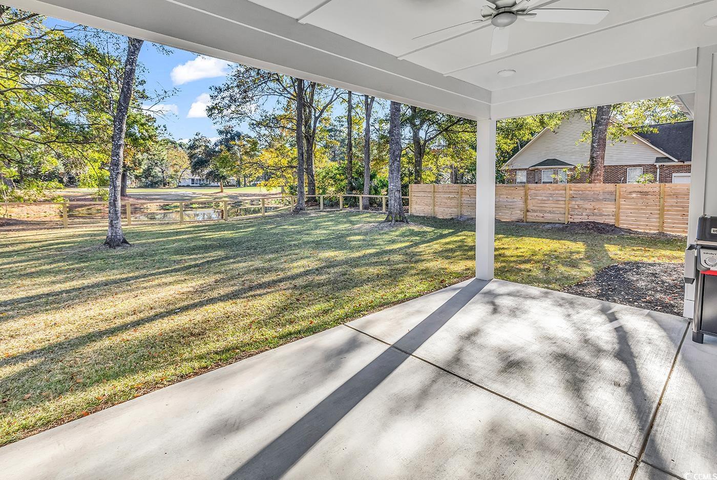 1521 Hawthorn Dr.