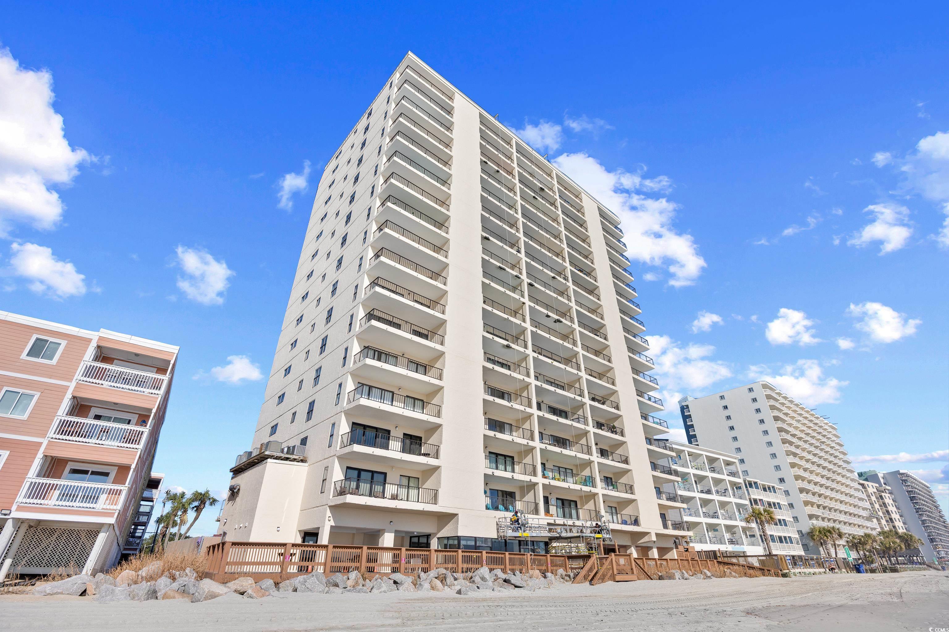 912 N Waccamaw Dr. Unit: 1004