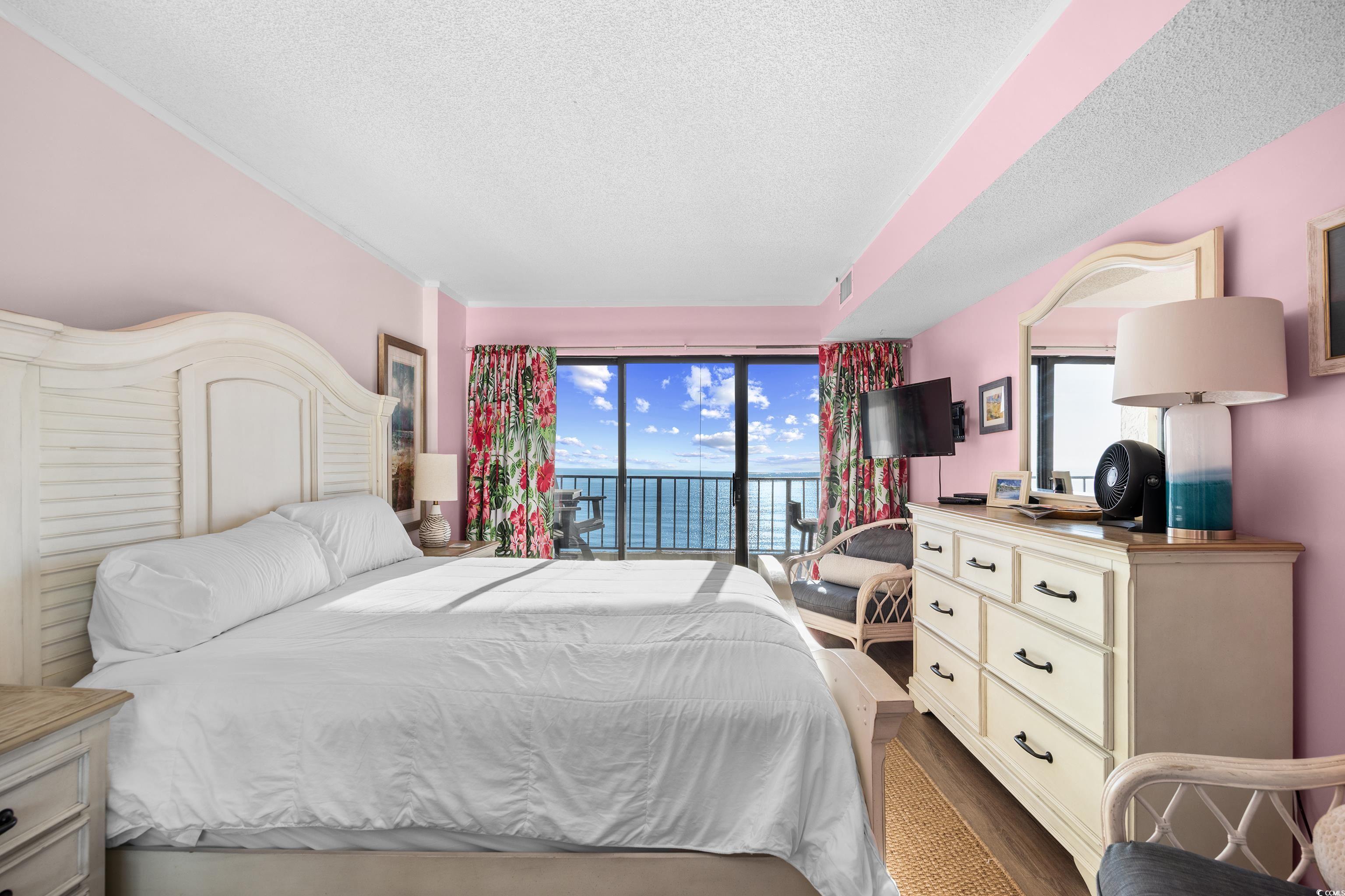 912 N Waccamaw Dr. Unit: 1004