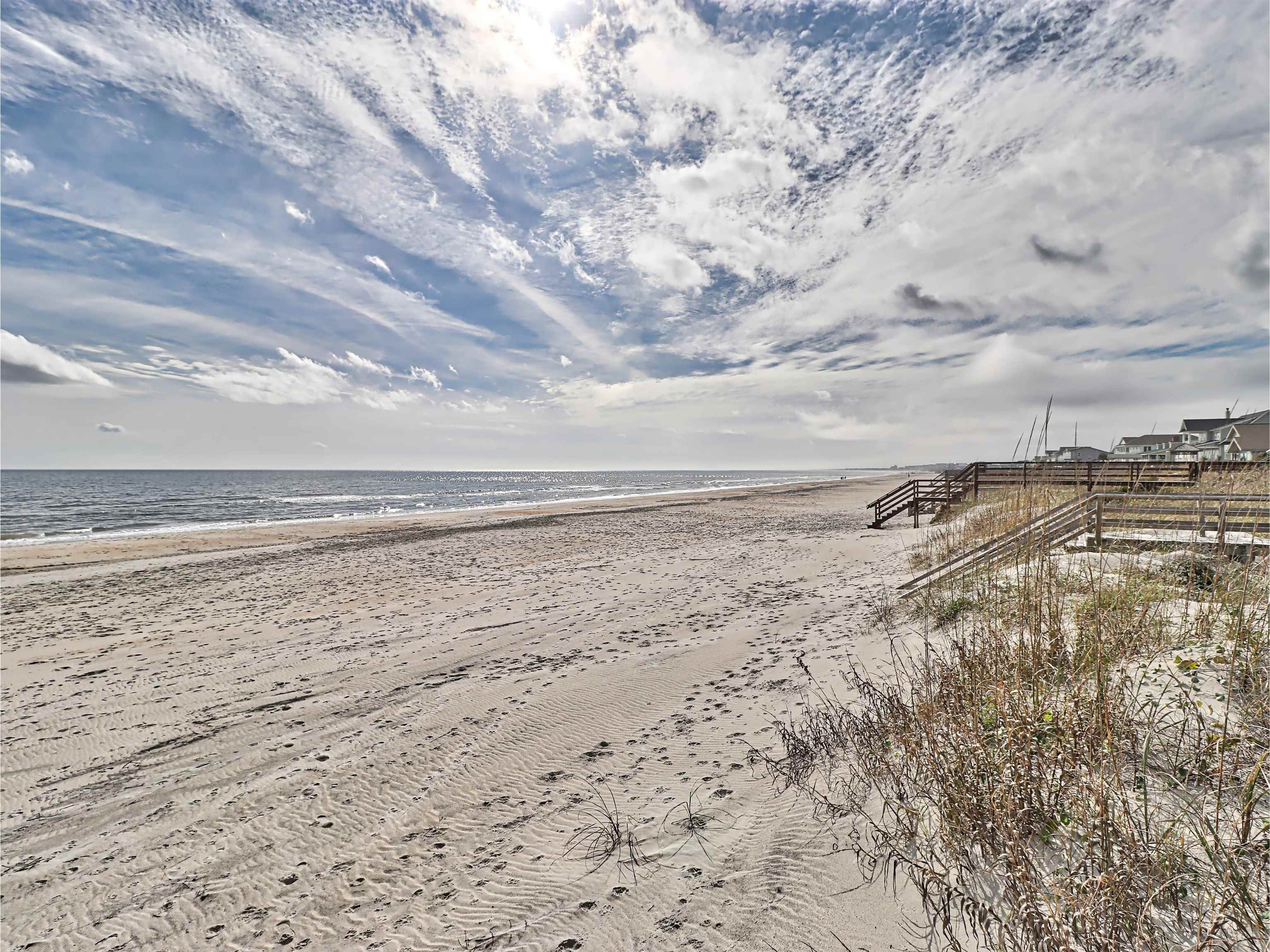 352 Lakeshore Dr.