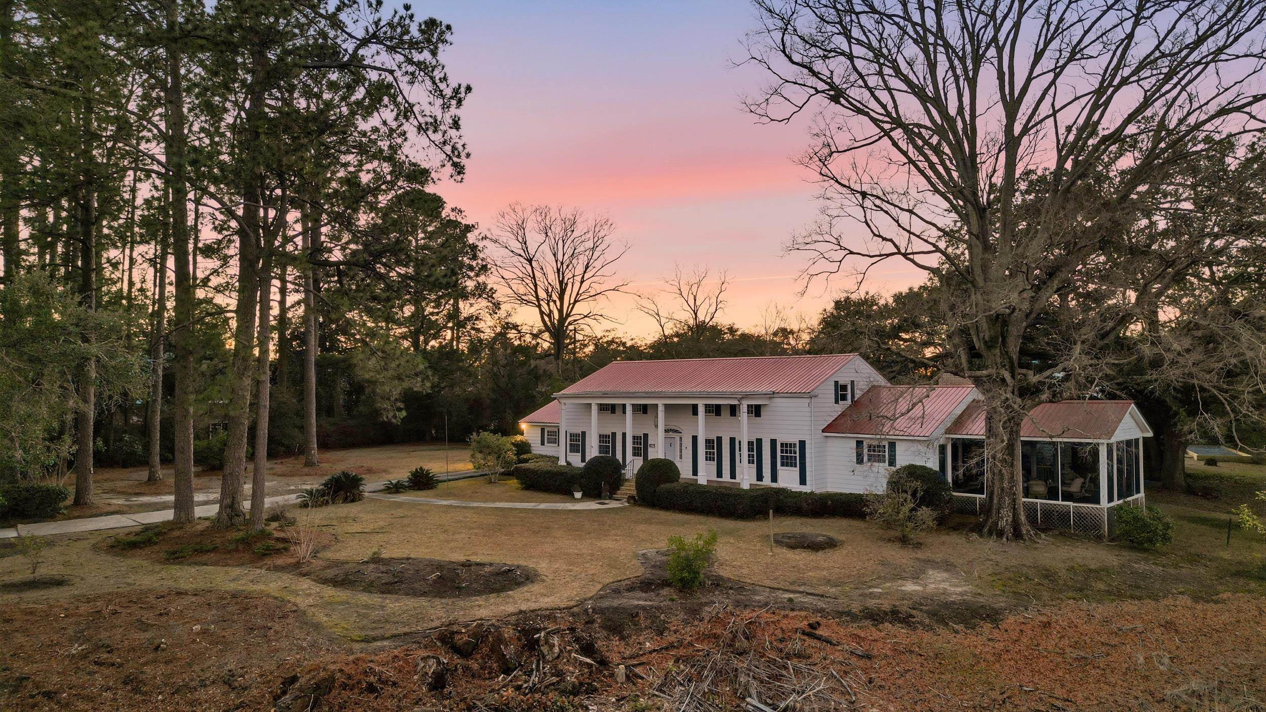 613 Cypress Ct.