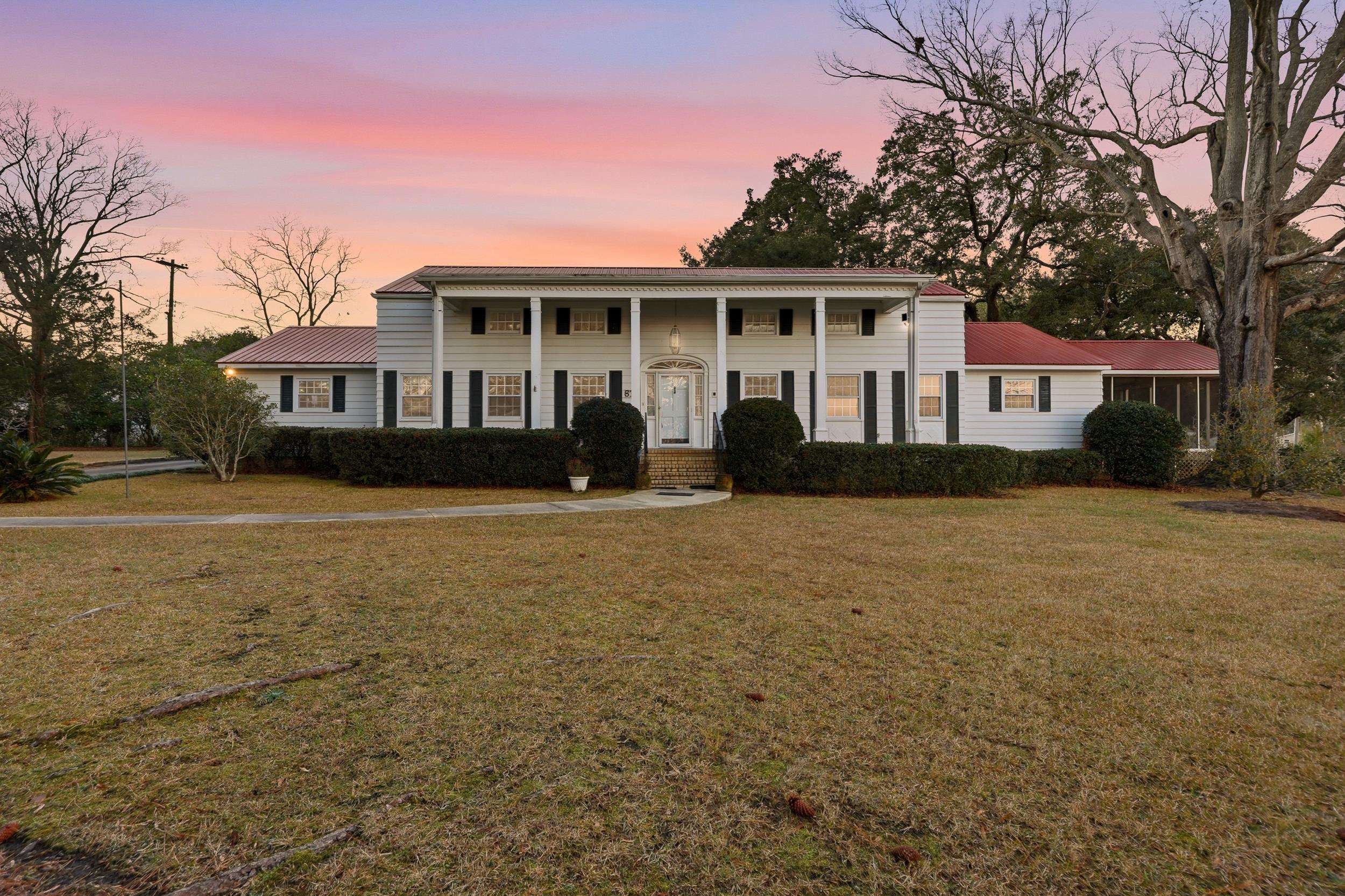613 Cypress Ct.