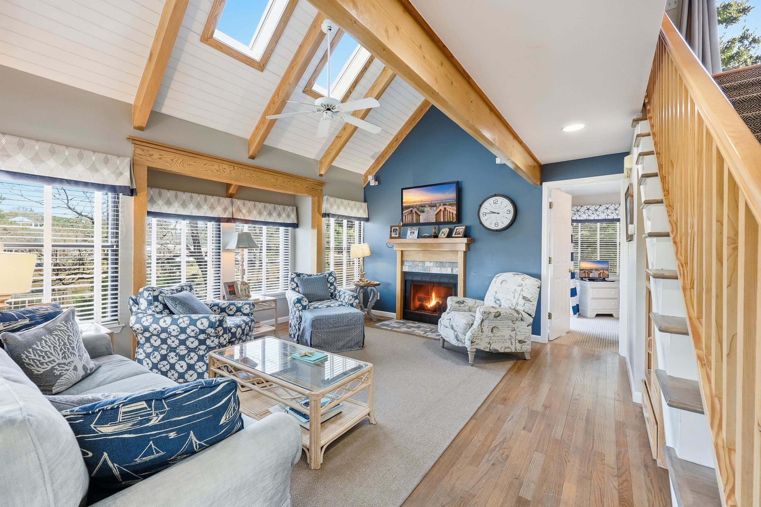 32 Spot Tail at Oystercatcher