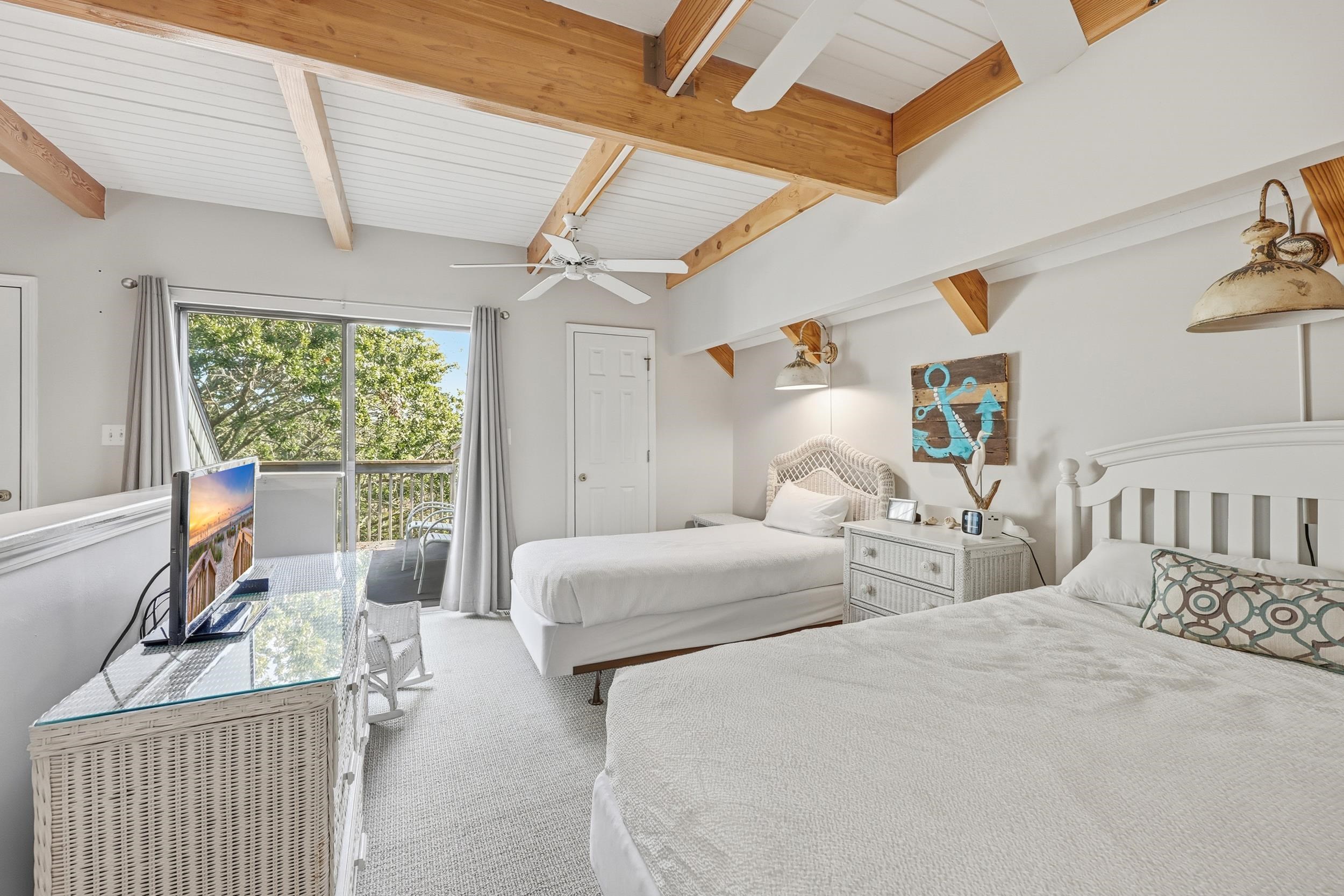 32 Spot Tail at Oystercatcher