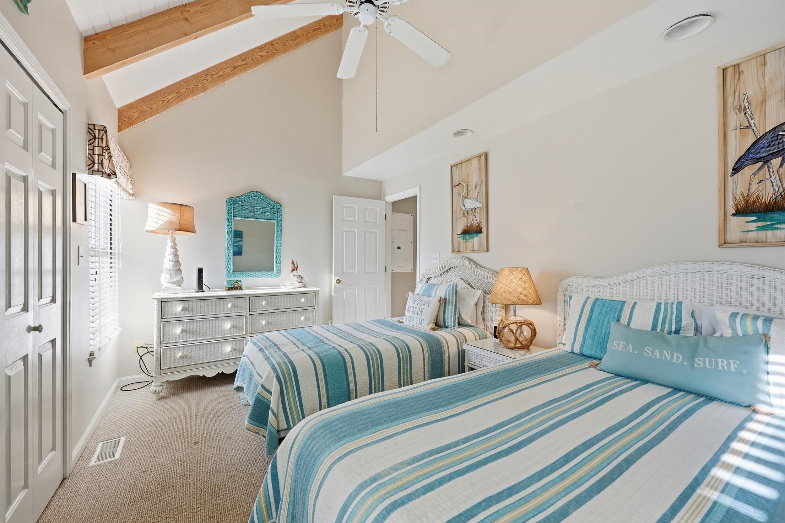 32 Spot Tail at Oystercatcher