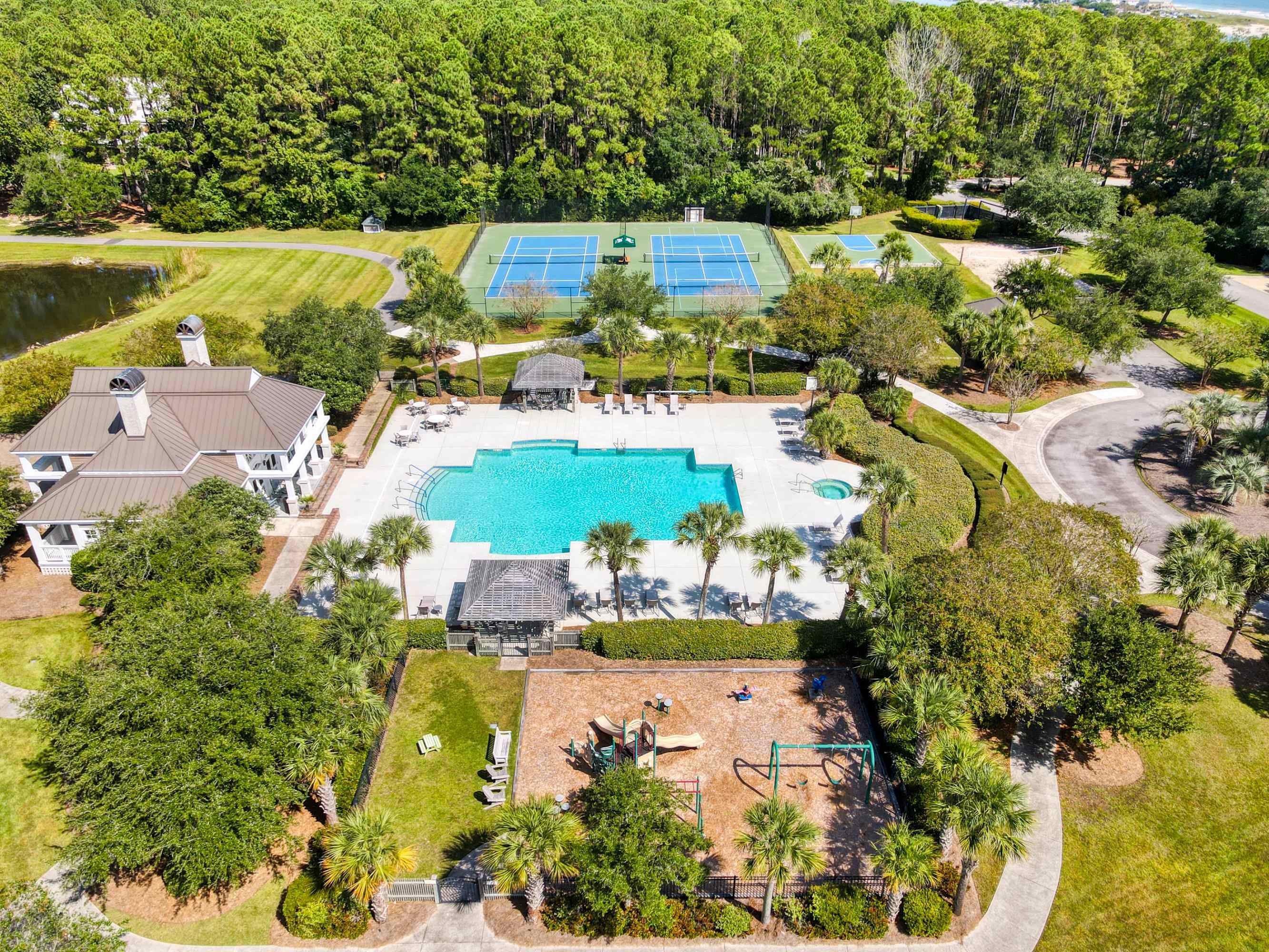 2735 Vanderbilt Blvd.