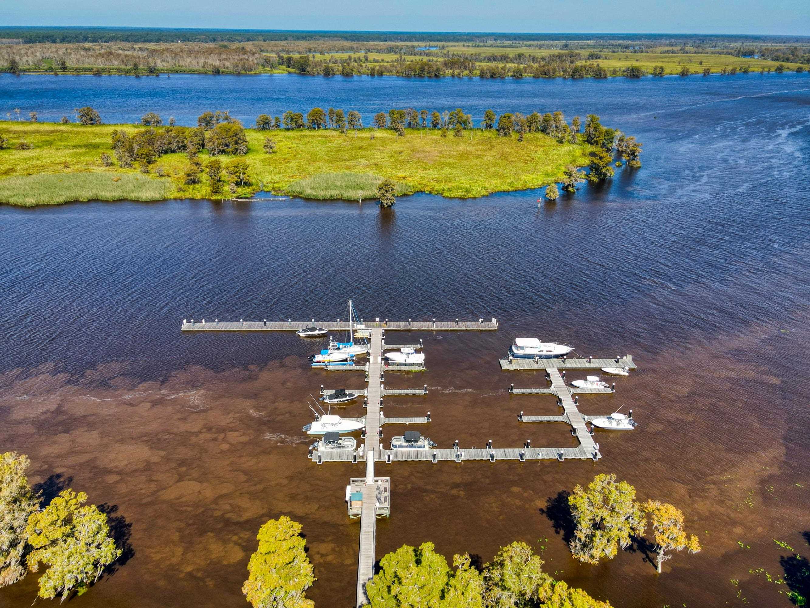 2735 Vanderbilt Blvd.