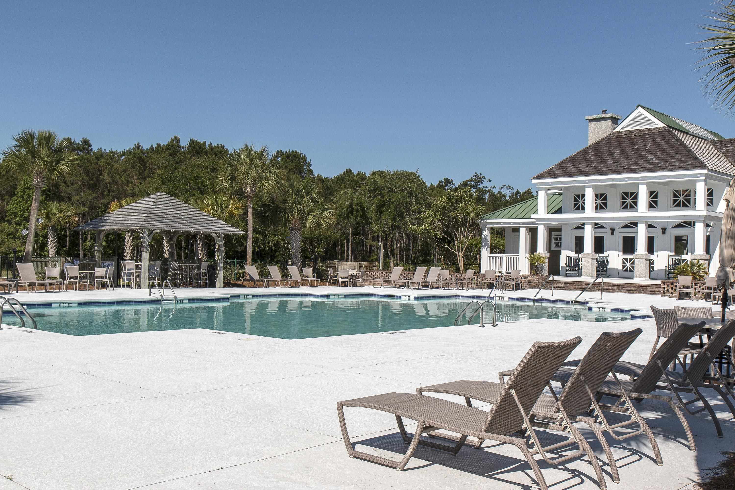 2735 Vanderbilt Blvd.