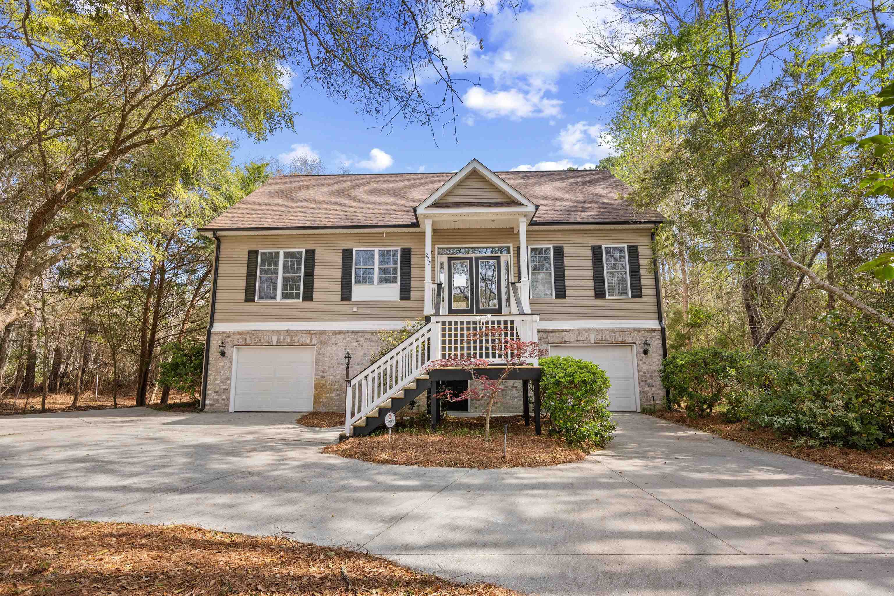 225 Red Maple Dr.
