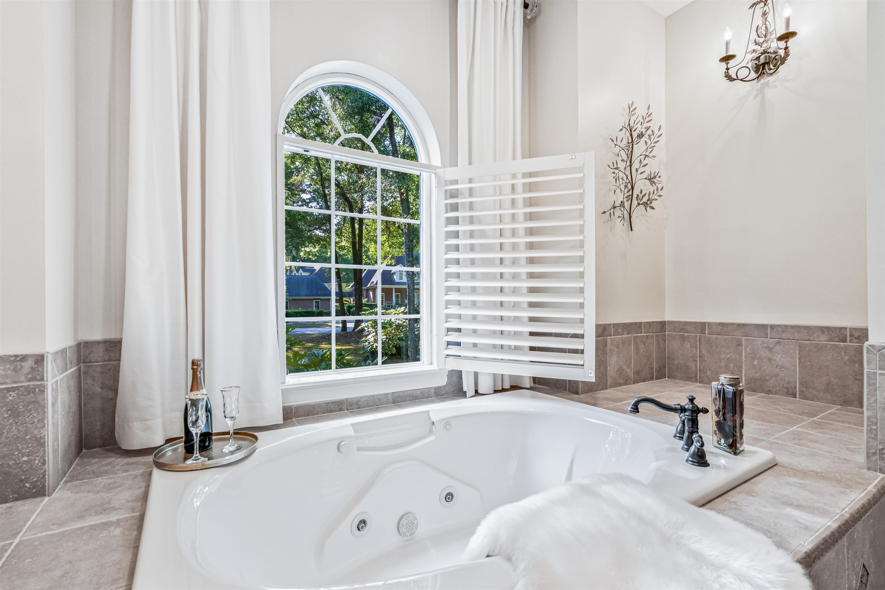 4488 Richmond Hill Dr.