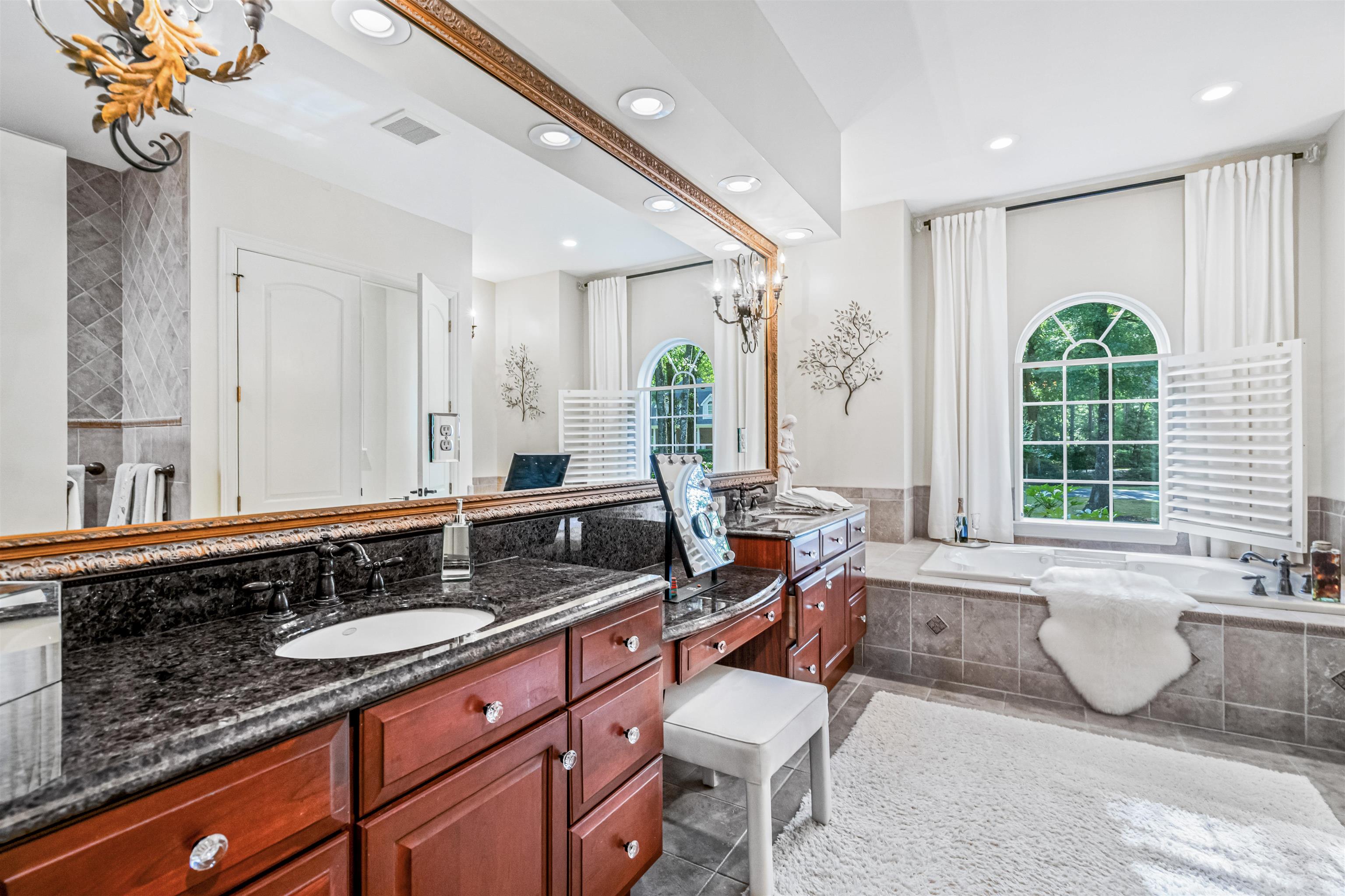 4488 Richmond Hill Dr.