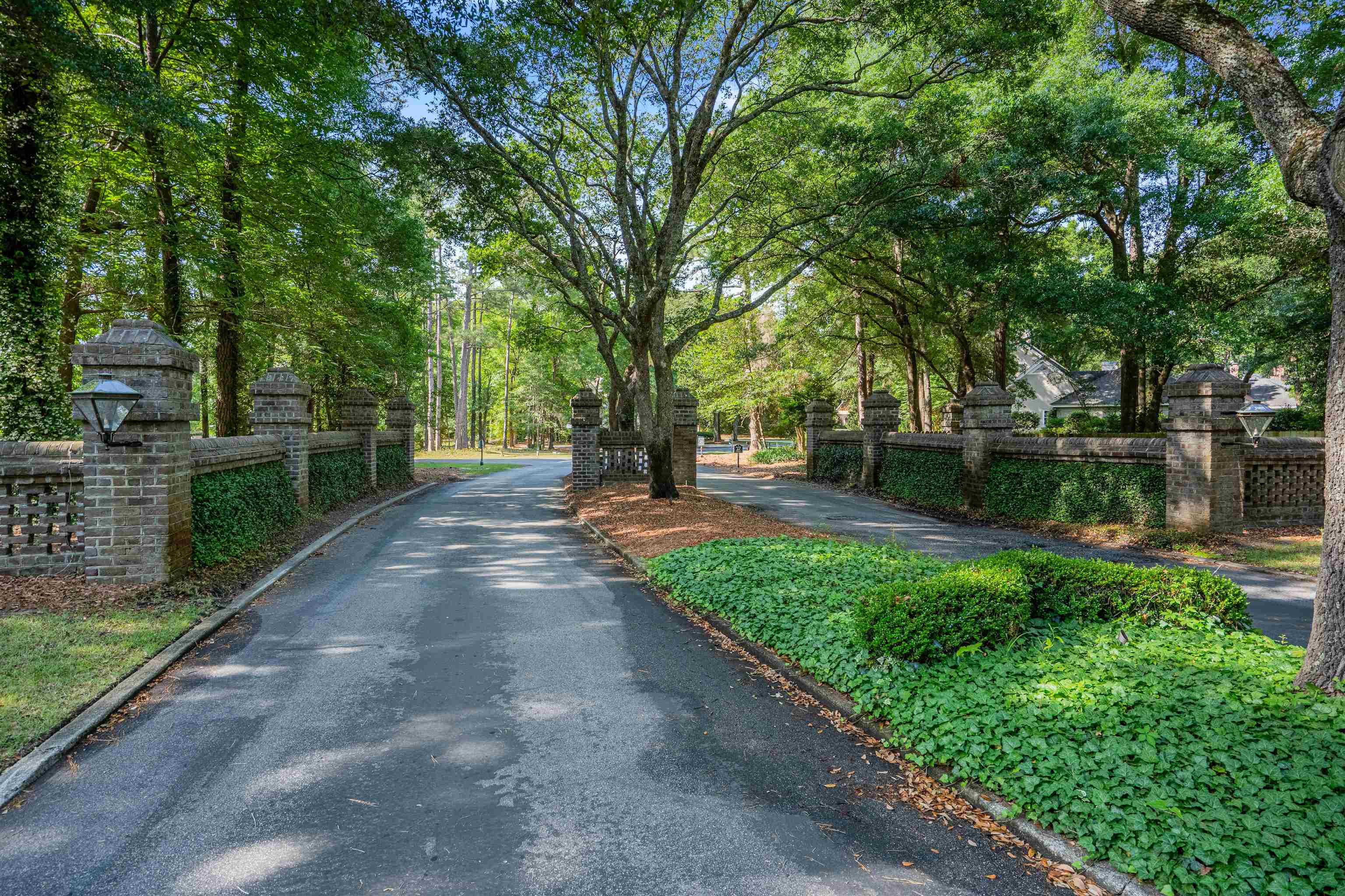 4488 Richmond Hill Dr.