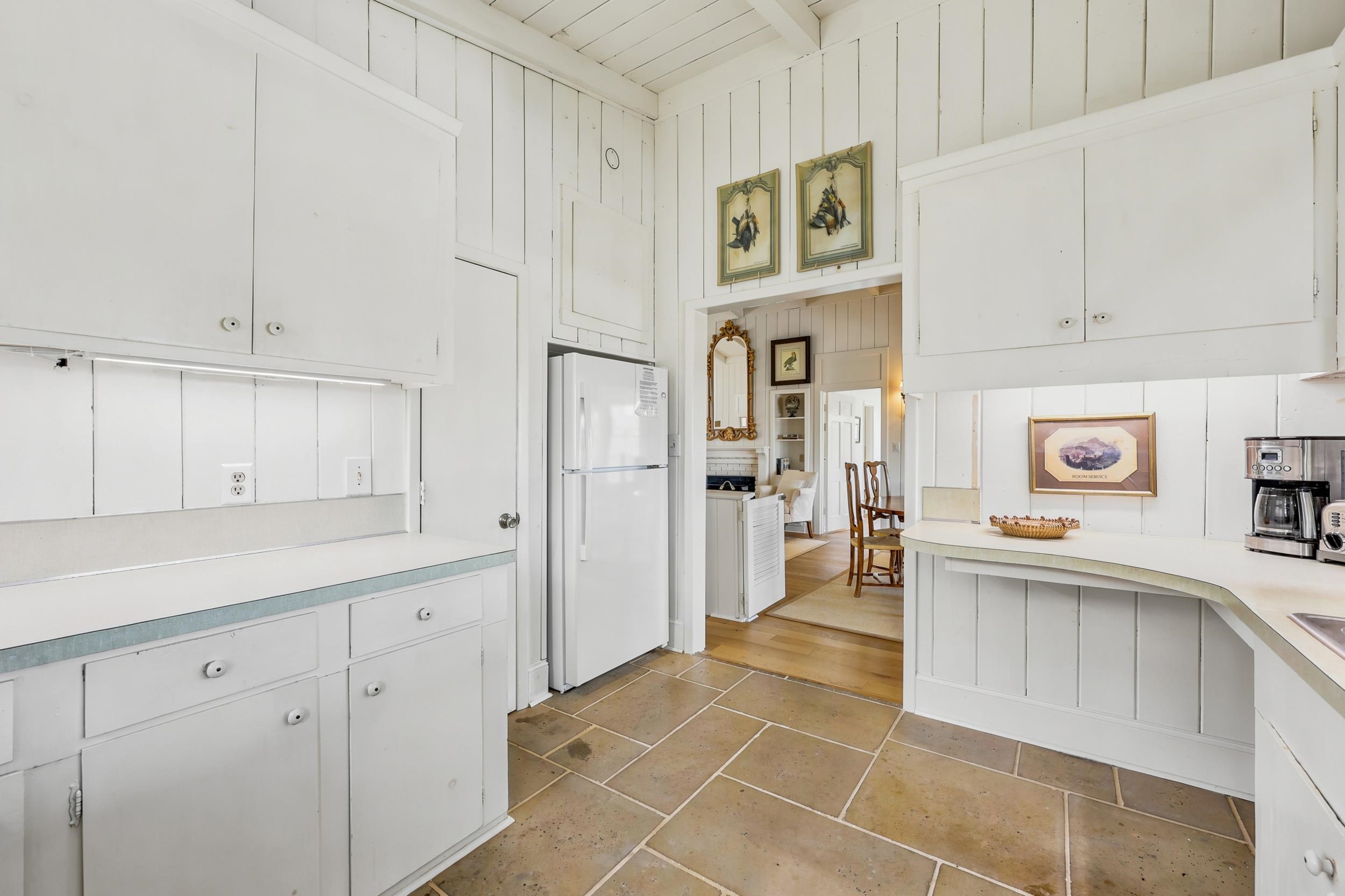 370 Sundial Dr.