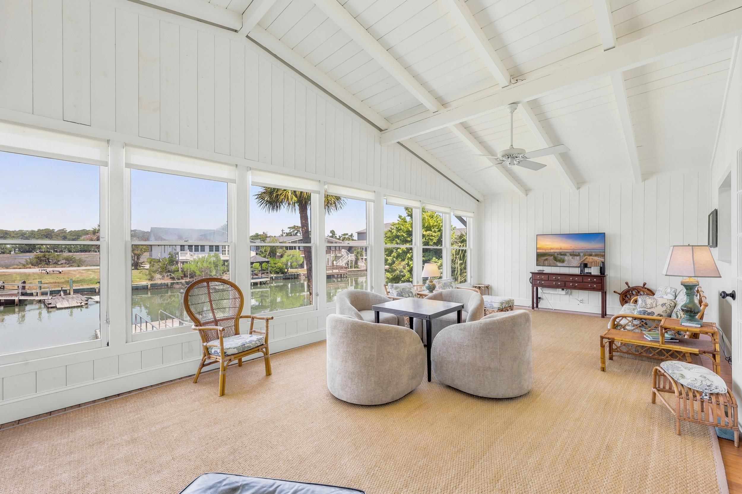 370 Sundial Dr.