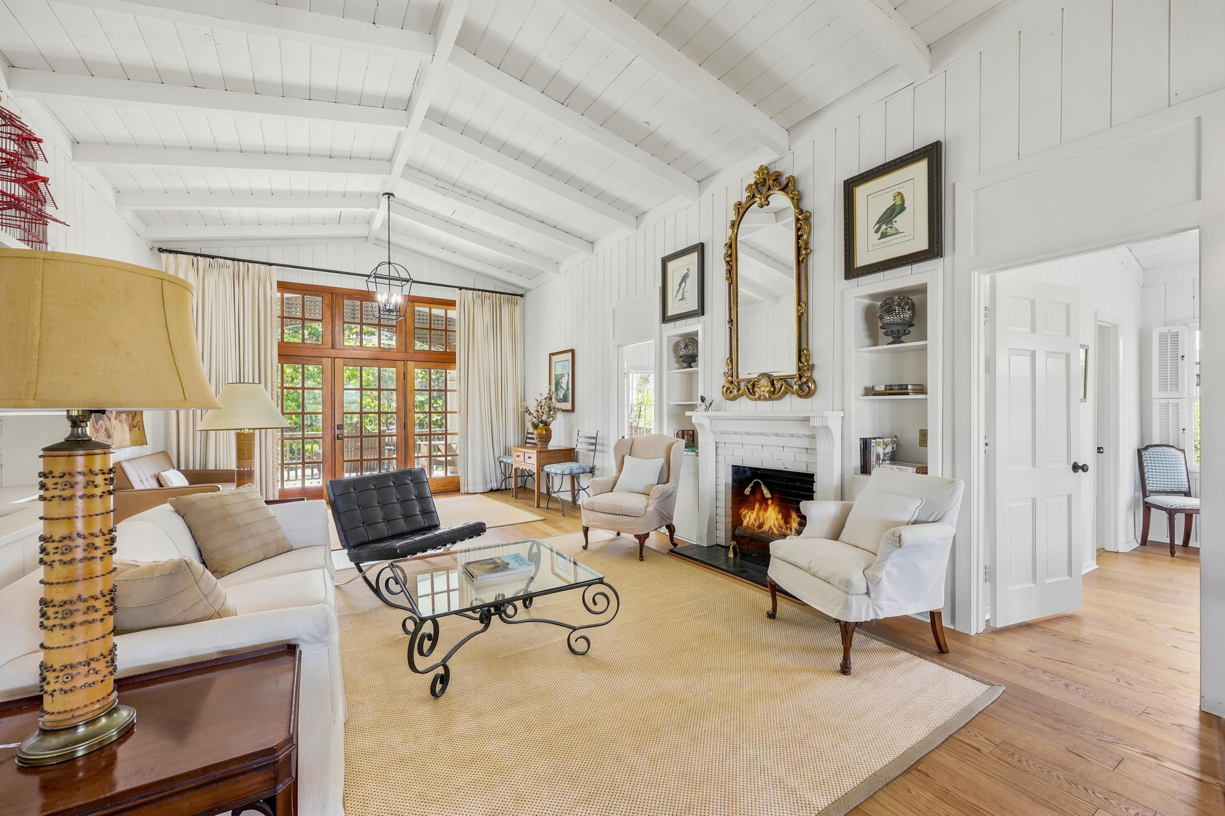 370 Sundial Dr.