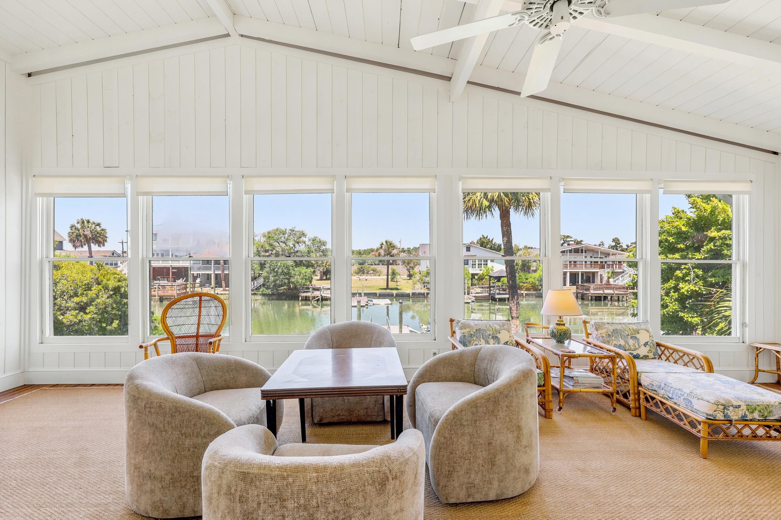 370 Sundial Dr.