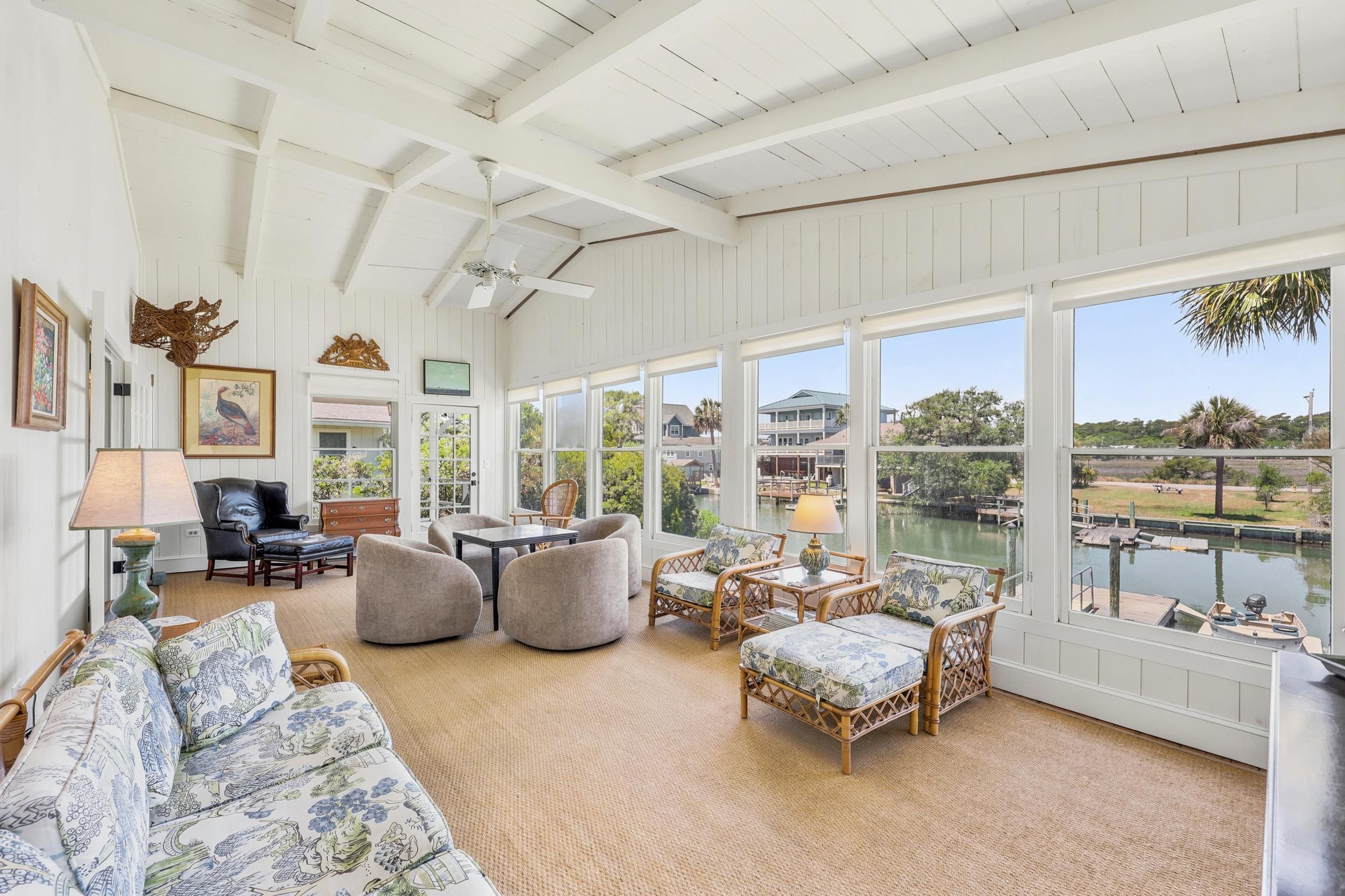 370 Sundial Dr.