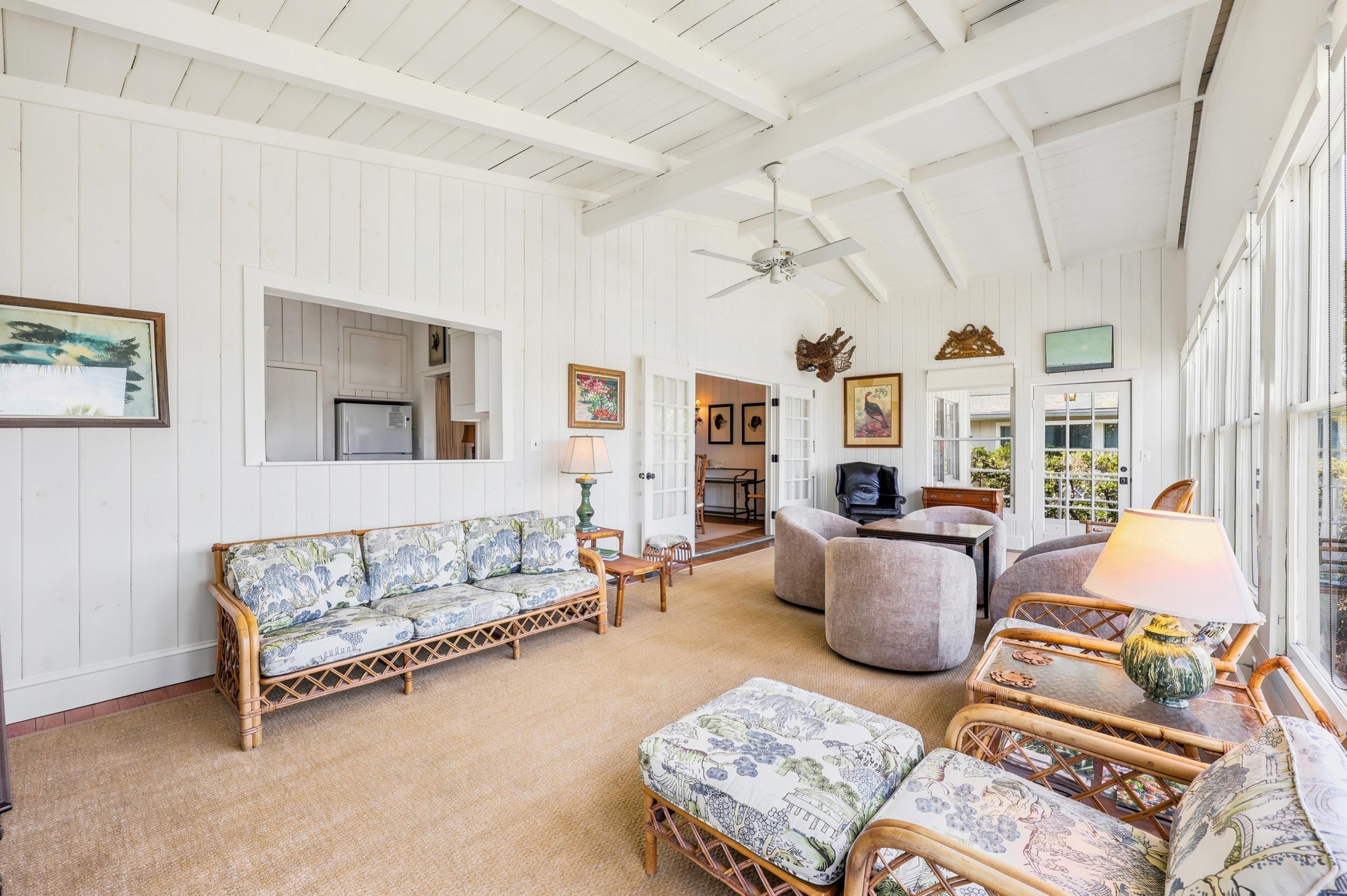 370 Sundial Dr.