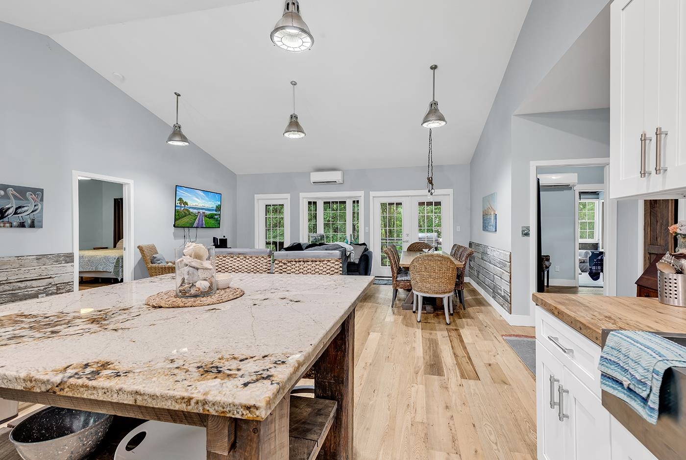 709 Old Waccamaw Dr.