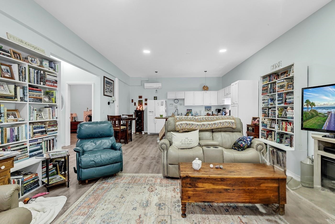 709 Old Waccamaw Dr.