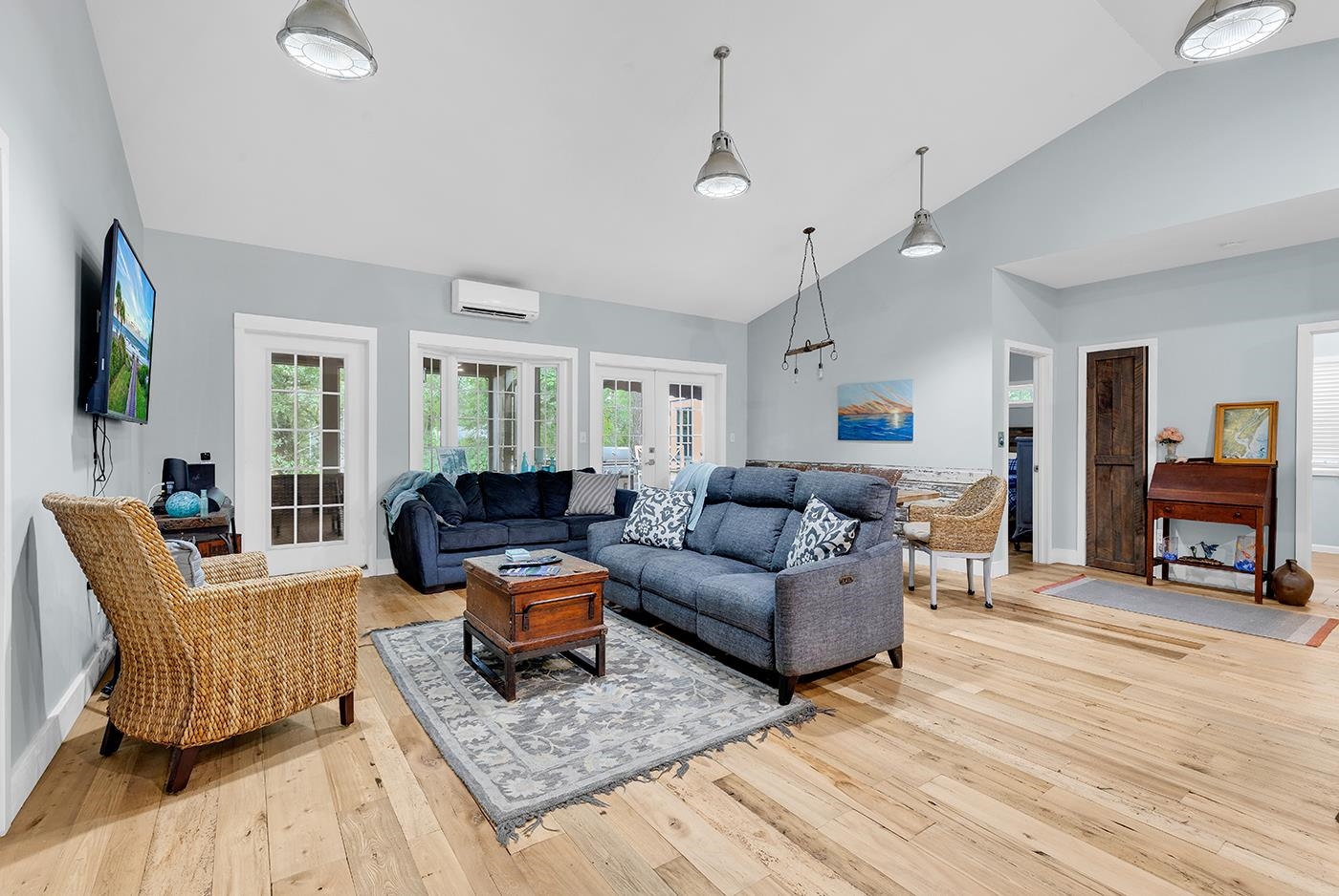 709 Old Waccamaw Dr.