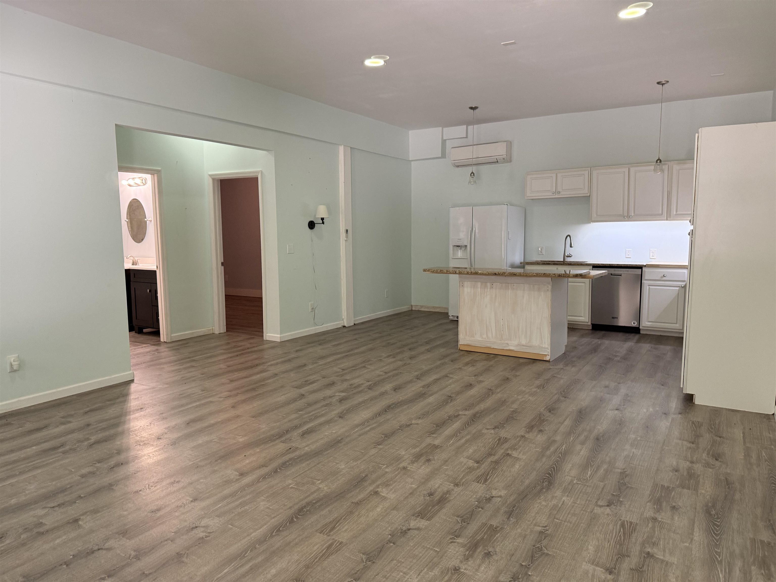 709 Old Waccamaw Dr.