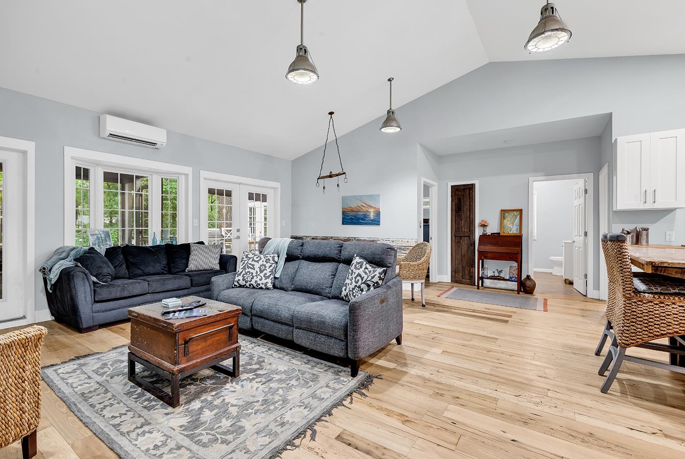 709 Old Waccamaw Dr.