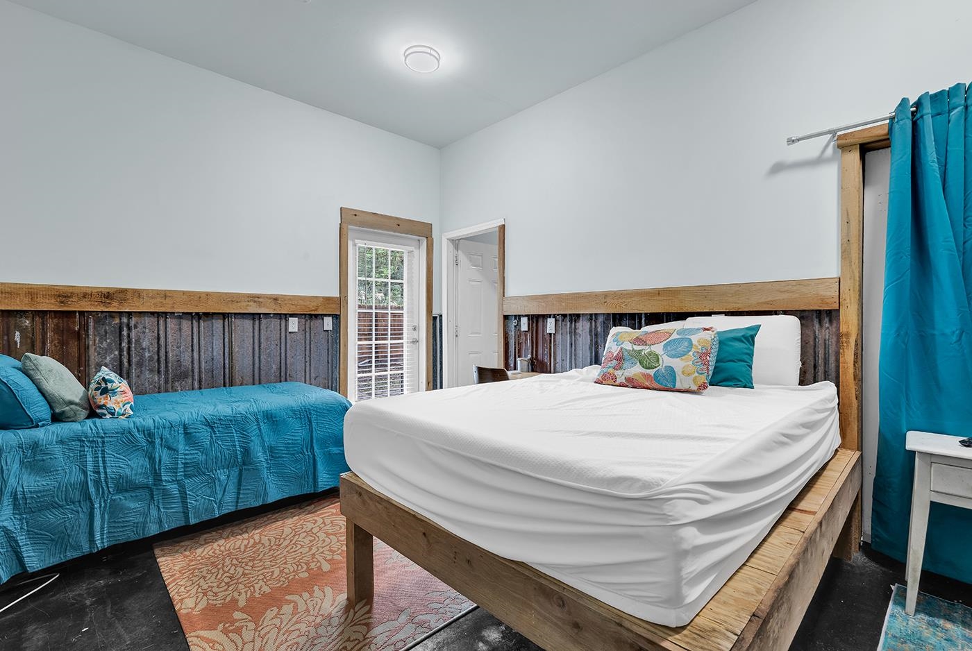 709 Old Waccamaw Dr.