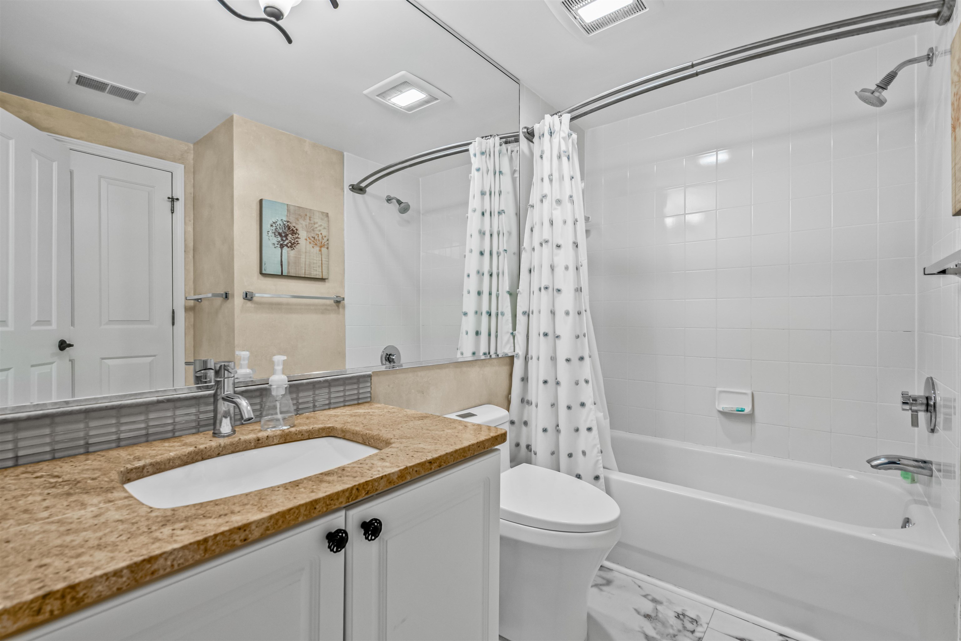 139 S Dunes Dr. Unit: 303