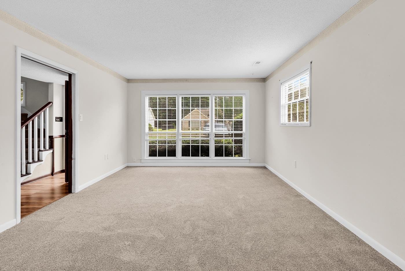 356 Lakewood Ave.