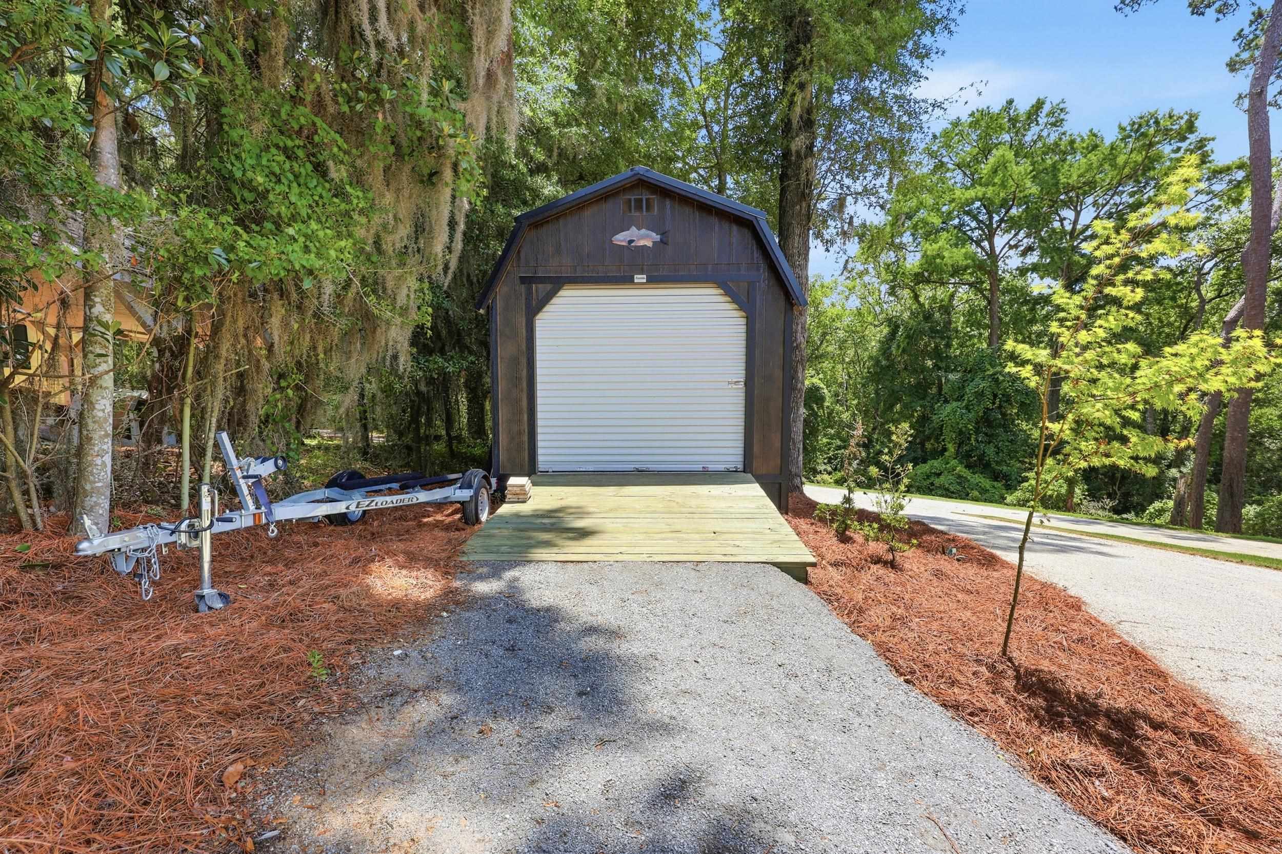 547 Bannockburn Rd.