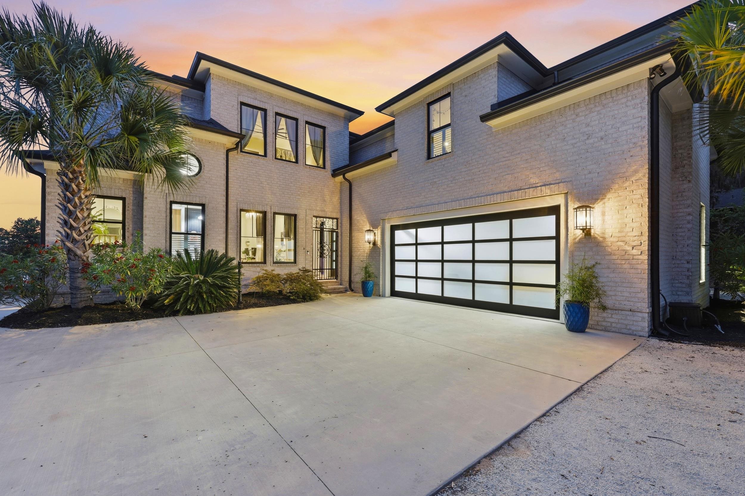 547 Bannockburn Rd.