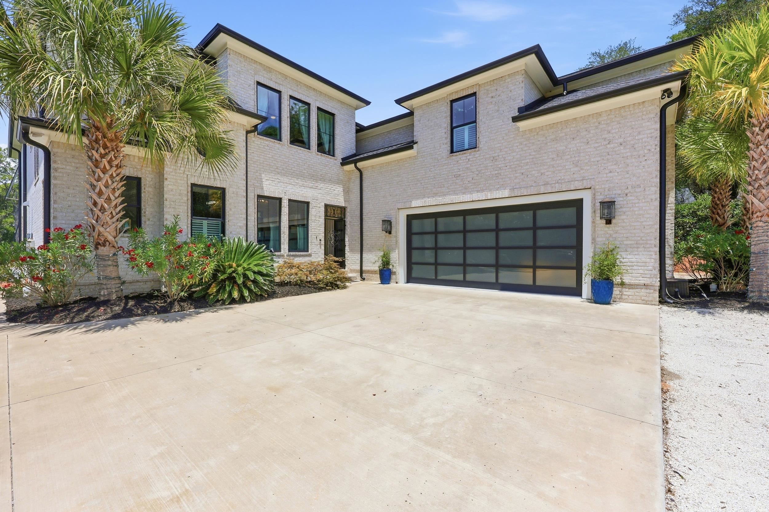 547 Bannockburn Rd.