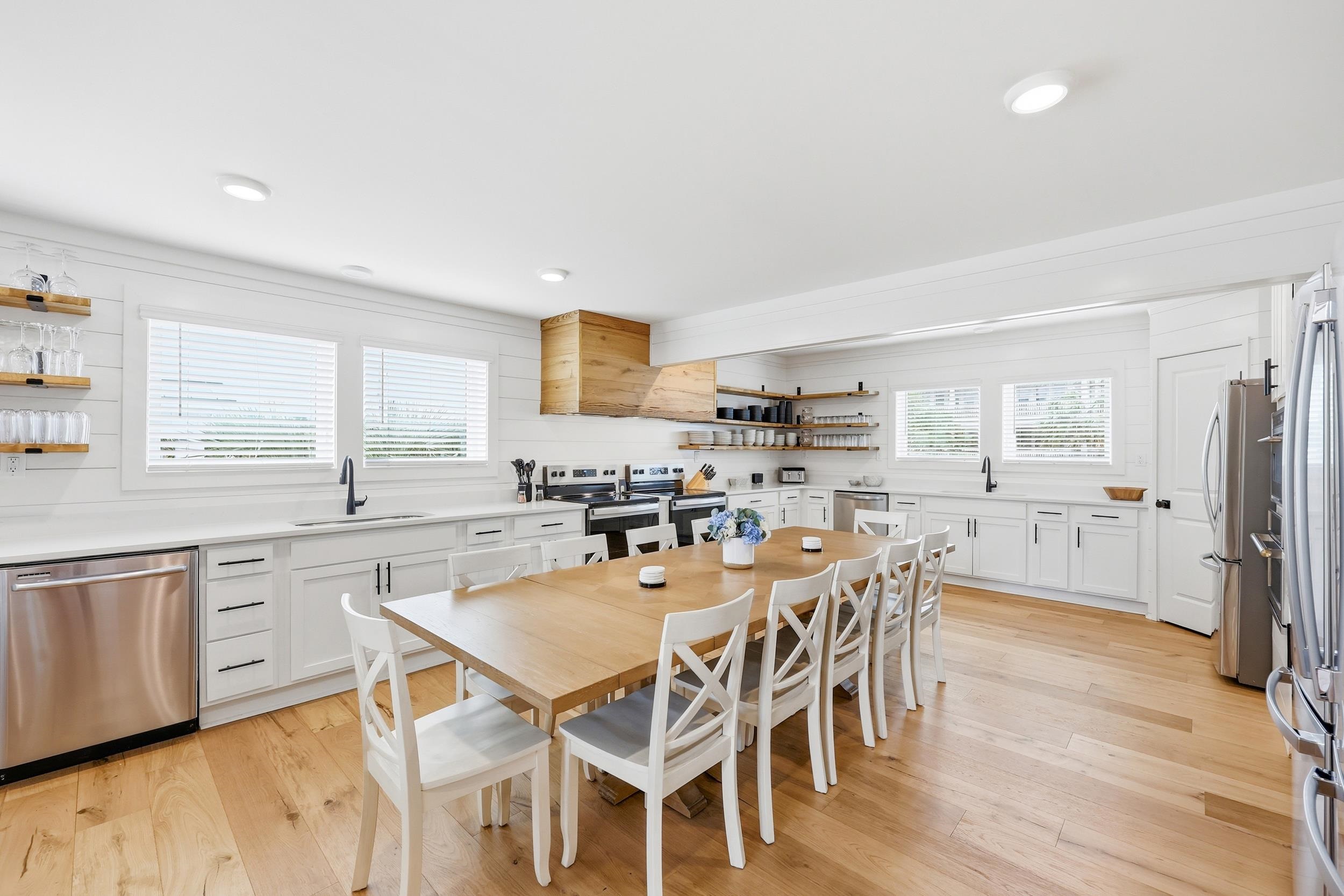 1184 Parker Dr.