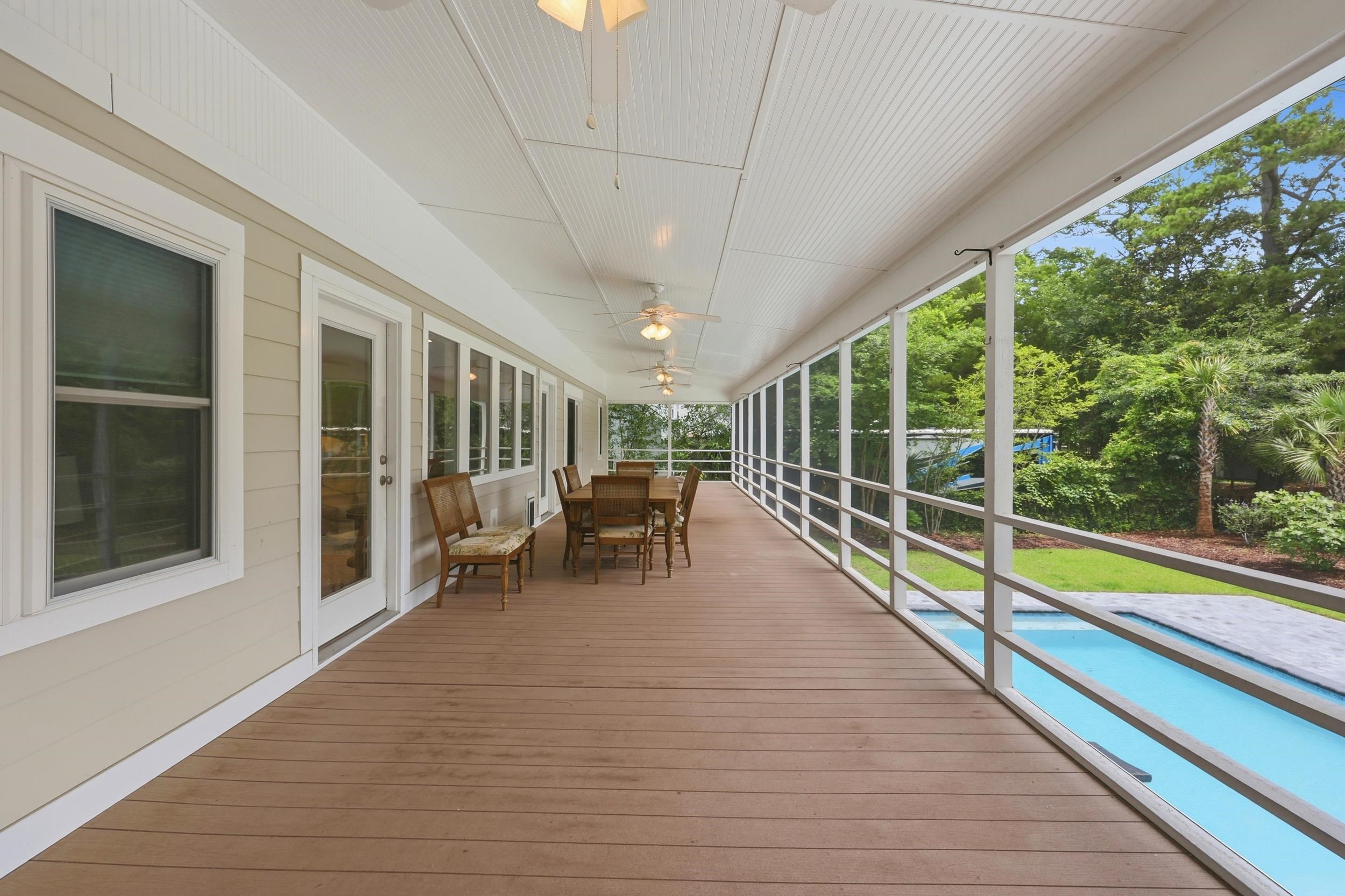 366 Lakeshore Dr.