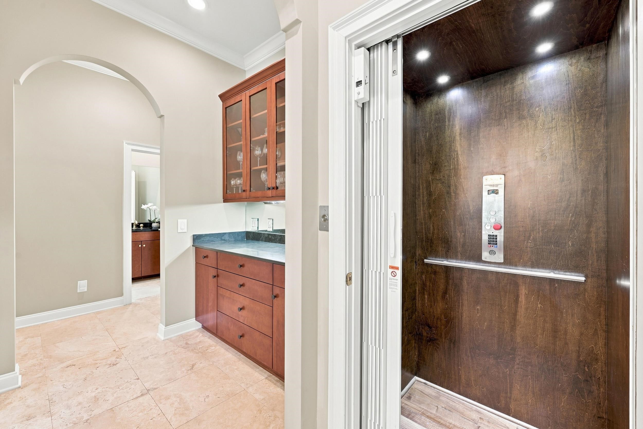 673 Collins Meadow Dr.