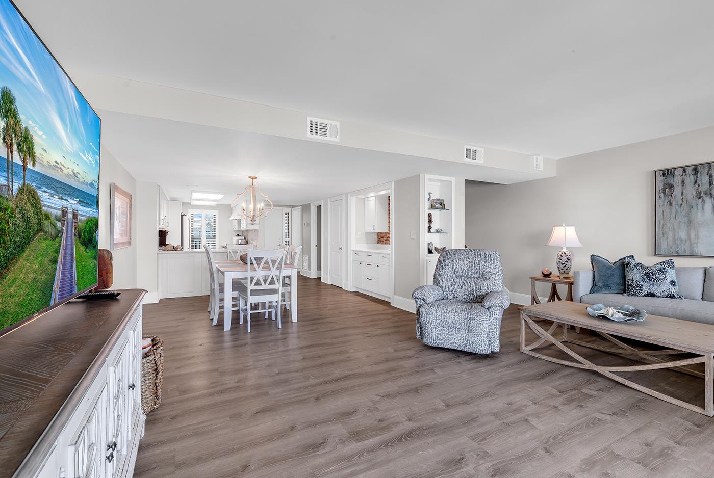 645 Retreat Beach Circle Unit: A-3-U
