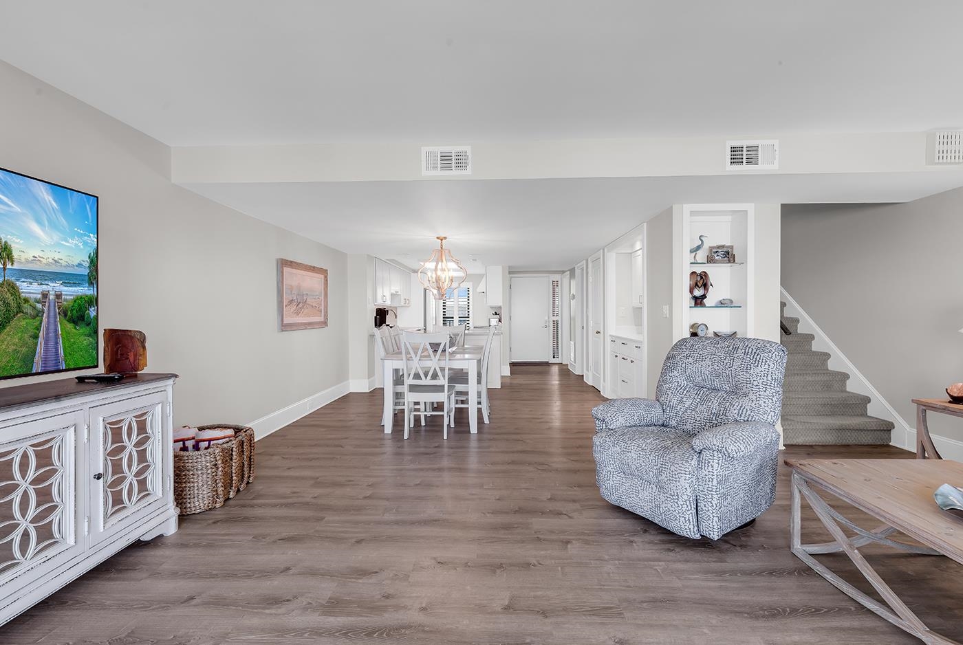 645 Retreat Beach Circle Unit: A-3-U